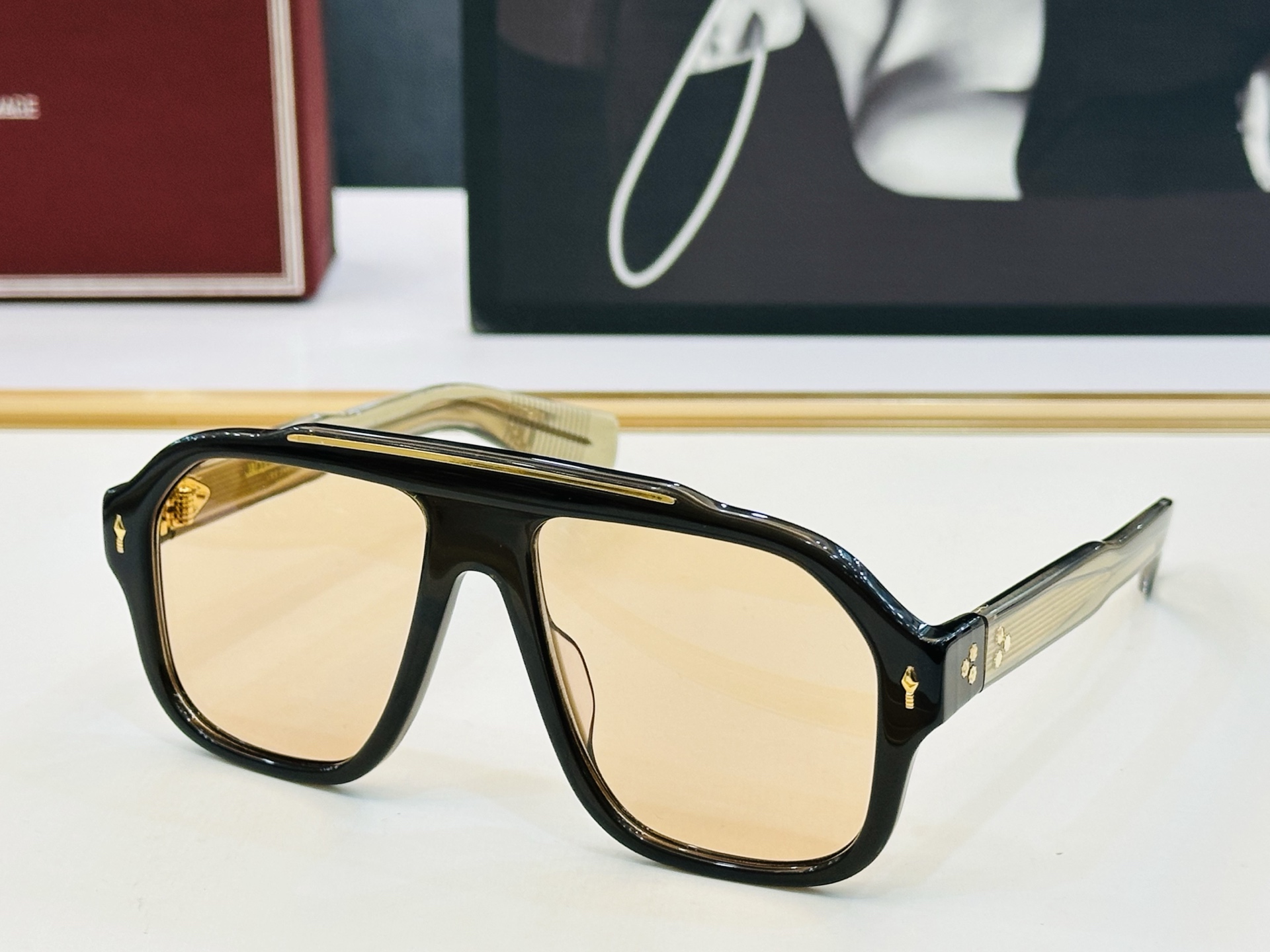 JACQUES MARIE MOLINO 日本手工眼镜 镜框採用上板材打造出 SIZE：DOTTON S