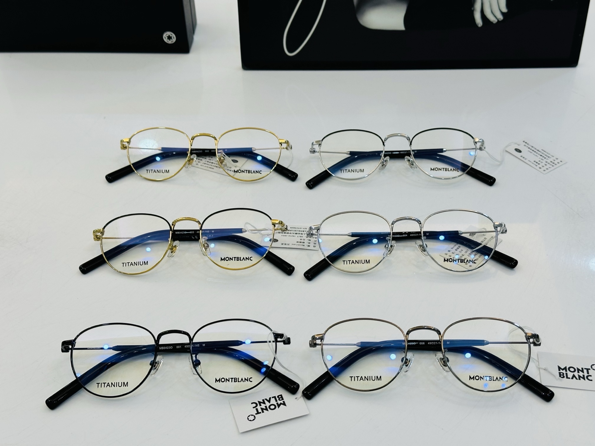 官网新品 MONTBLANC 万宝龙 MB0423 Size：49口21-145 做工精良 👍👍W 完美