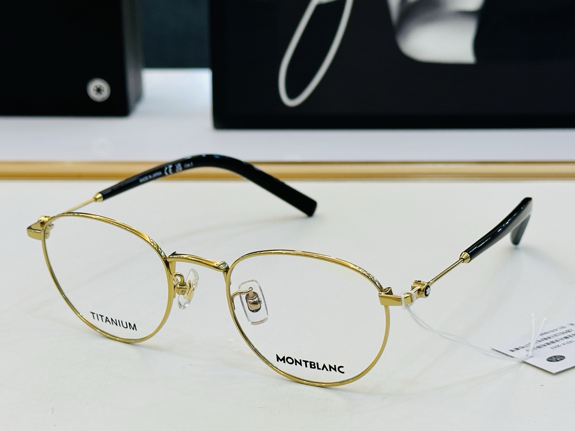 官网新品 MONTBLANC 万宝龙 MB0423 Size：49口21-145 做工精良 👍👍W 完美