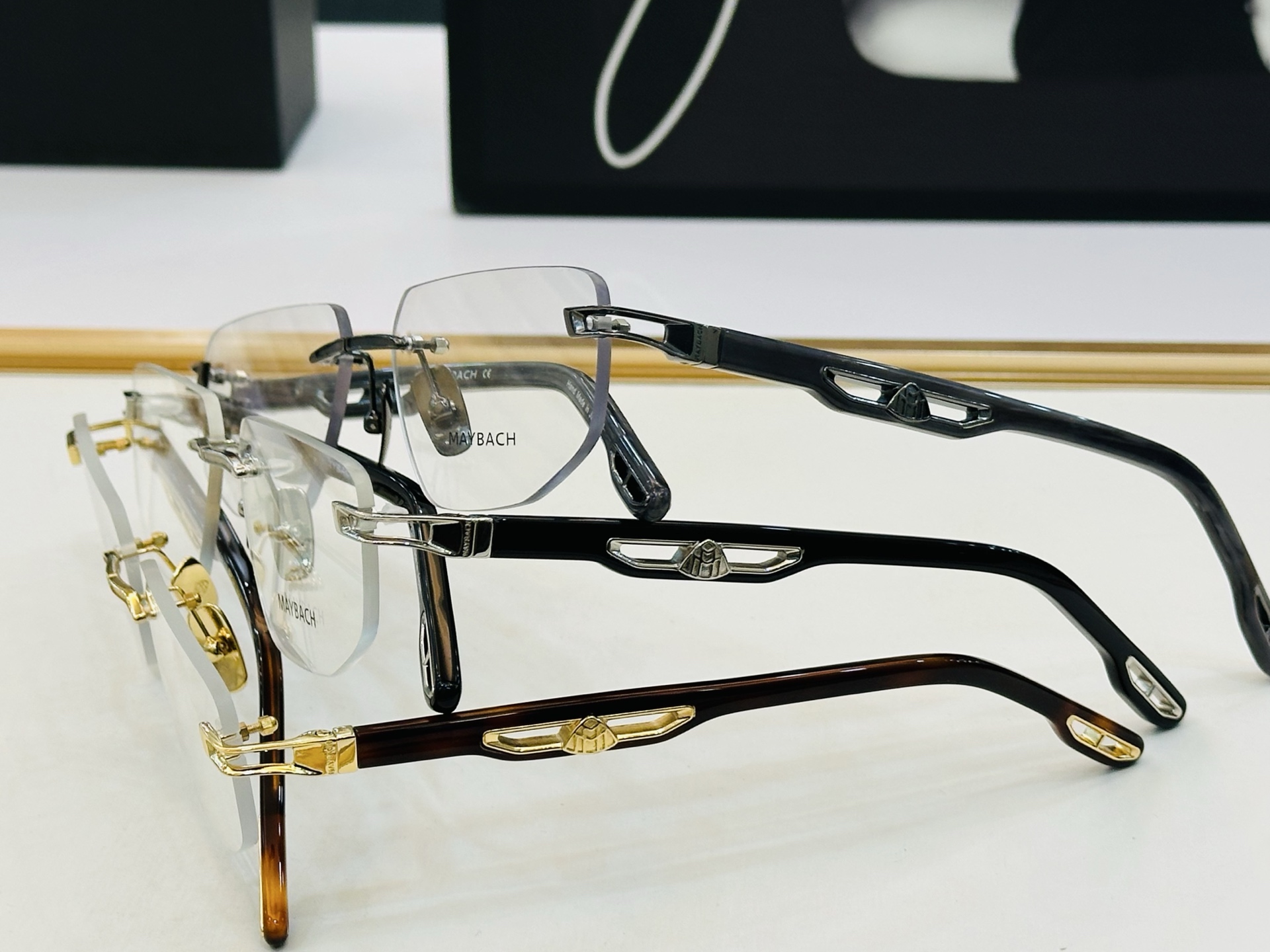 高品质 迈巴赫 🎉🎉做工精美💕💕MAYBAC*H Z25 Size：57口17-145 质感十足 A👍配