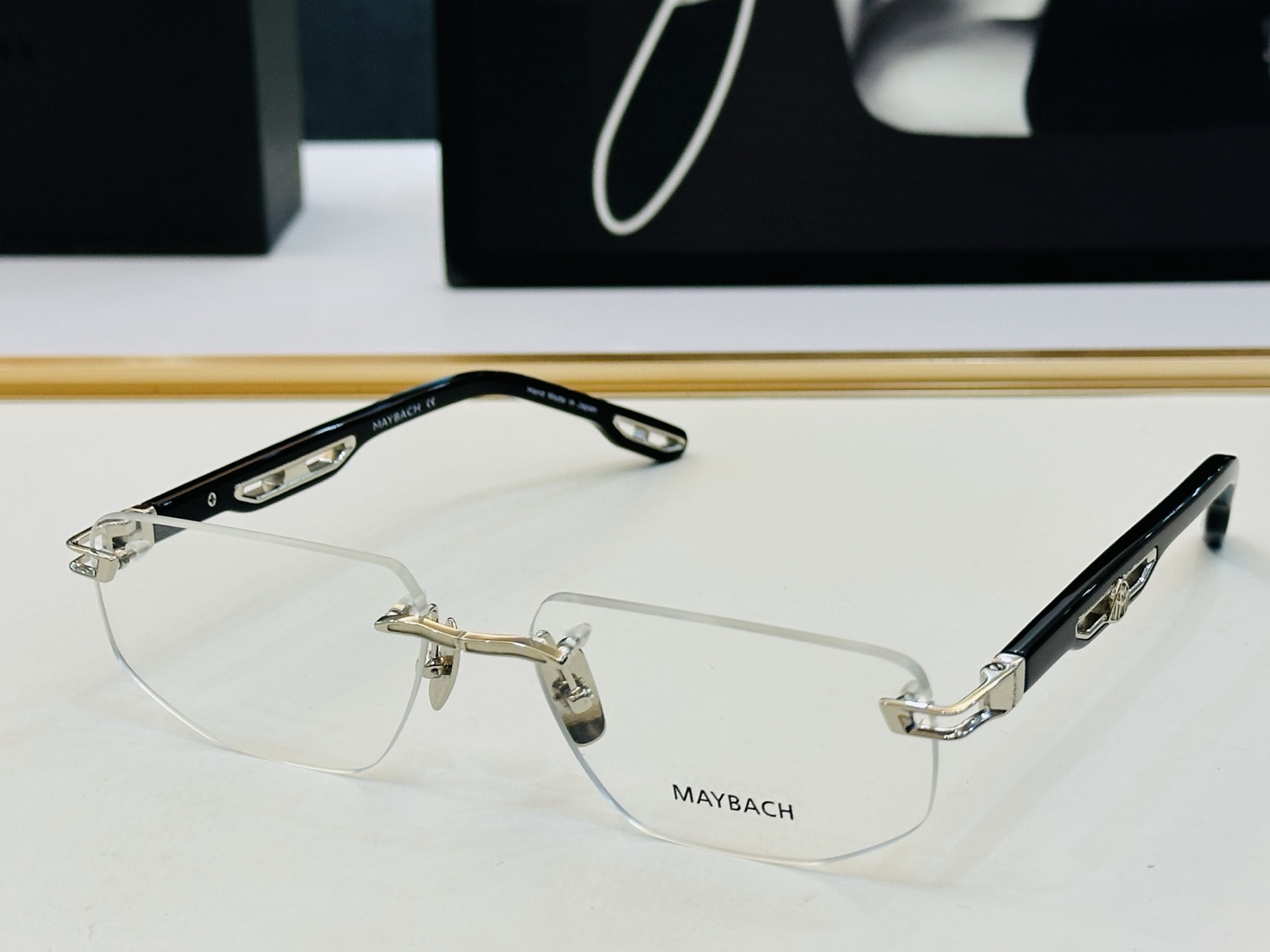 高品质 迈巴赫 🎉🎉做工精美💕💕MAYBAC*H Z25 Size：57口17-145 质感十足 A👍配