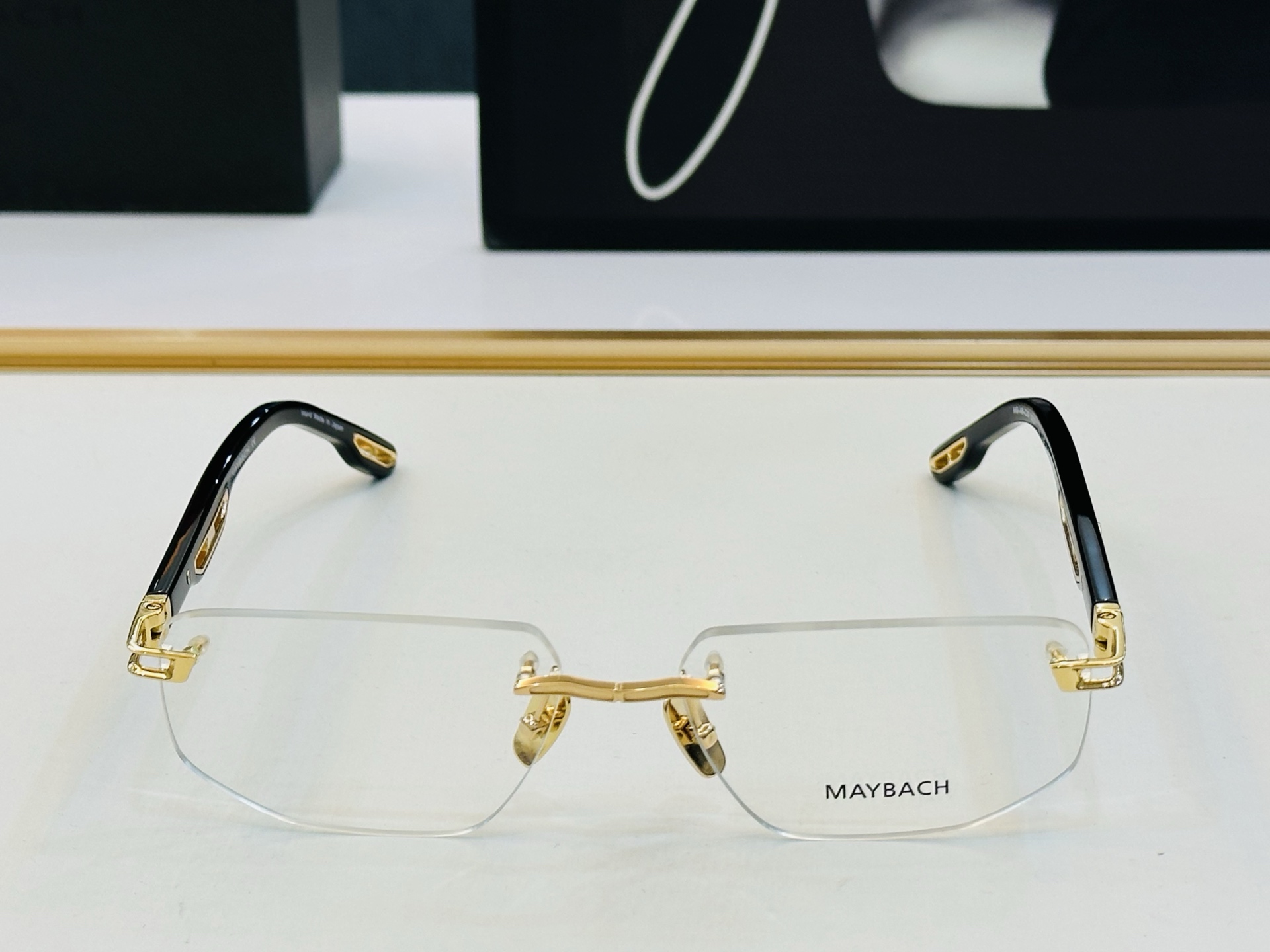 高品质 迈巴赫 🎉🎉做工精美💕💕MAYBAC*H Z25 Size：57口17-145 质感十足 A👍配