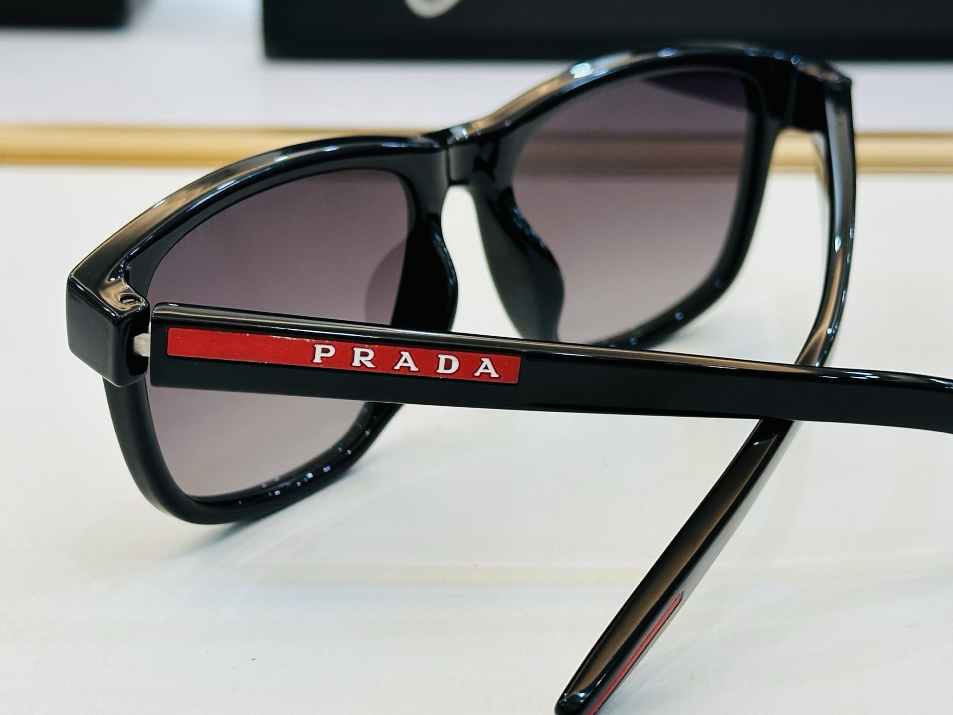 🔺PRAD*🔻普家 SPS06 Size：56口17-145 眼镜系列堪称精湛制作 彰显独特个 W 最新