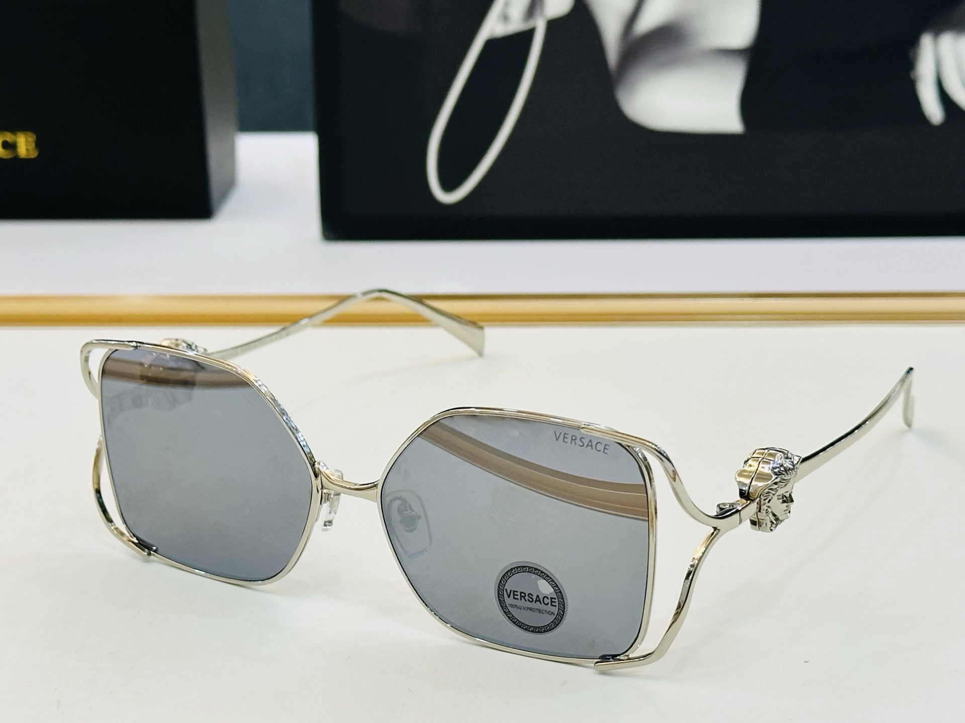 ❤️❤️范思家 VERSACE✨✨✨MODEL：VE2288 Size：55口16-145 ✨一 有范