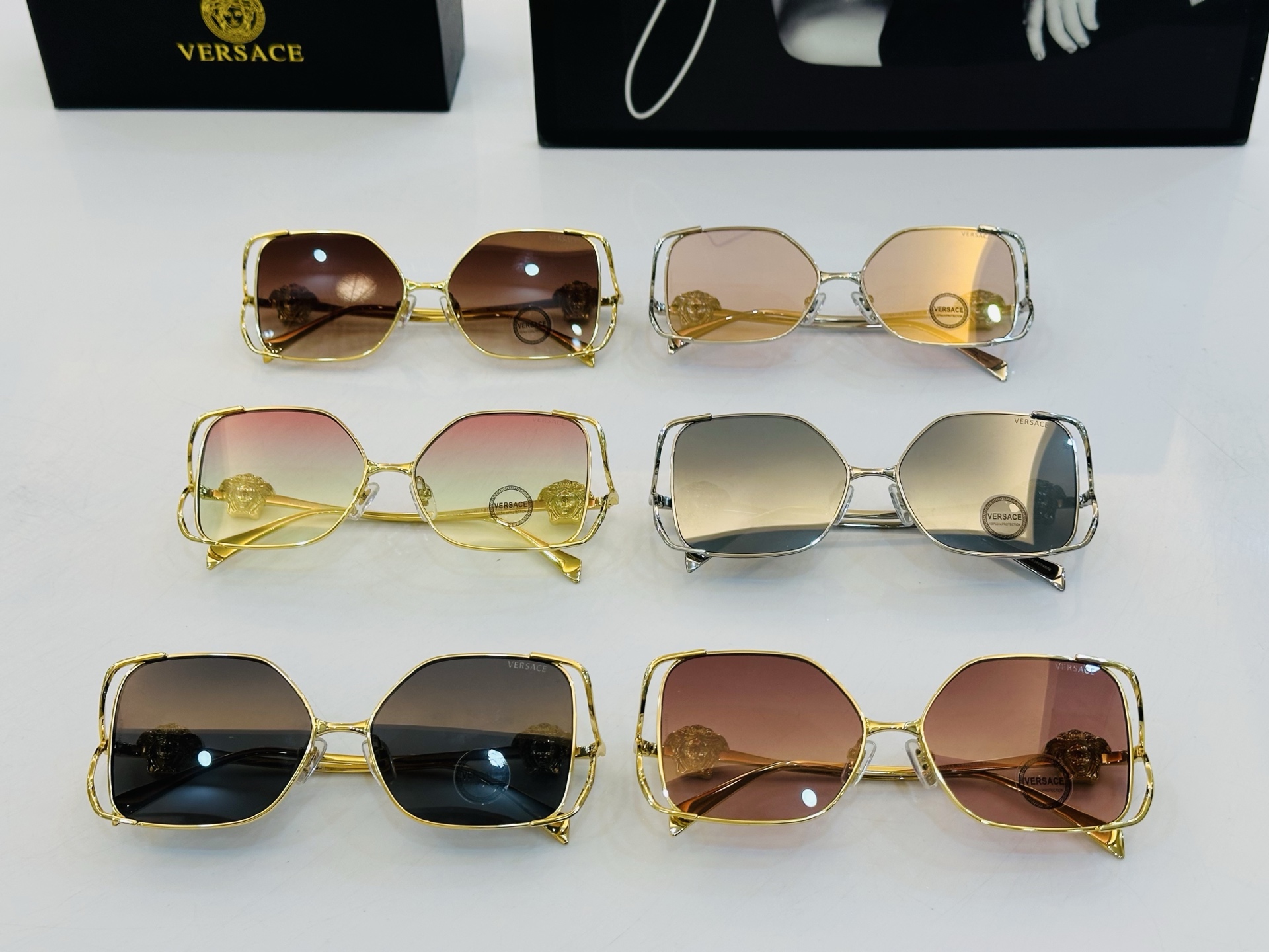 ❤️❤️范思家 VERSACE✨✨✨MODEL：VE2288 Size：55口16-145 ✨一 有范