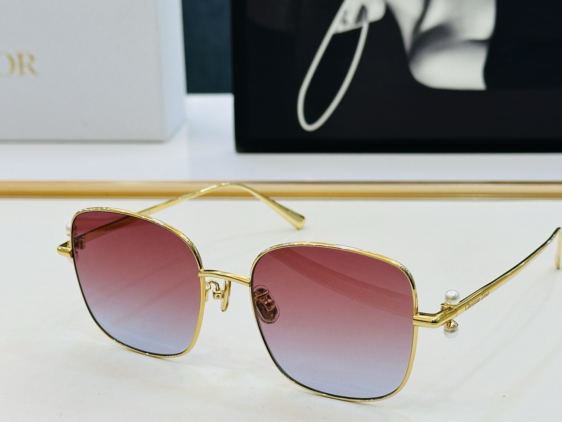 🔻🔻🔻DIO* 迪家 S1U Size：55口18-140 春夏款墨镜 😎🔆 FD搭配镜腿精致 质量上佳