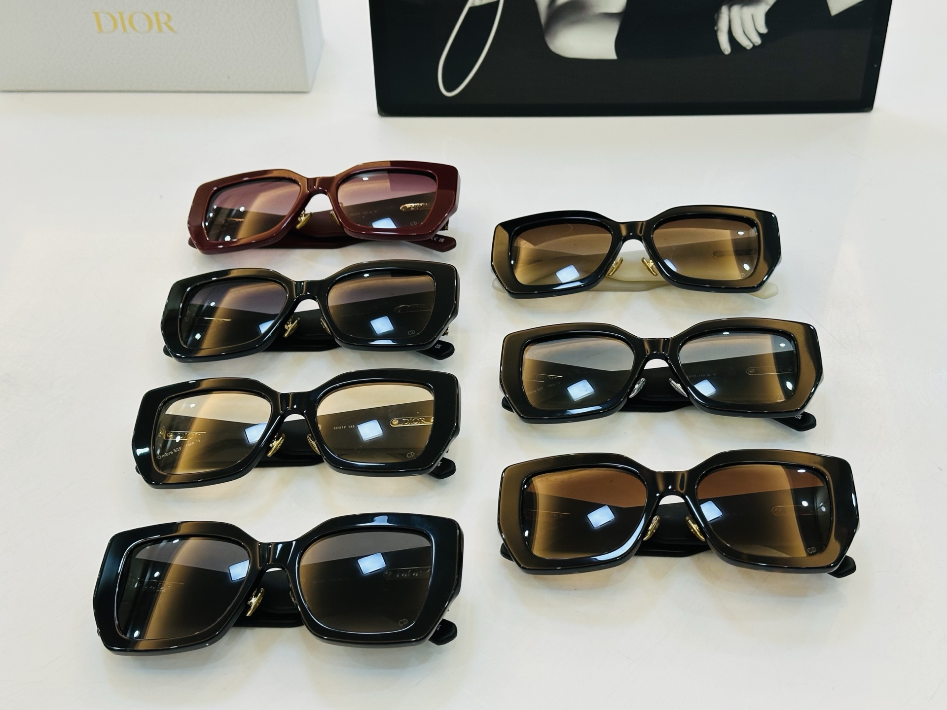 🔻🔻🔻DIO* 迪家 S2F Size：53口19-145 春夏款墨镜 😎🔆 FD搭配镜腿精致 质量上佳