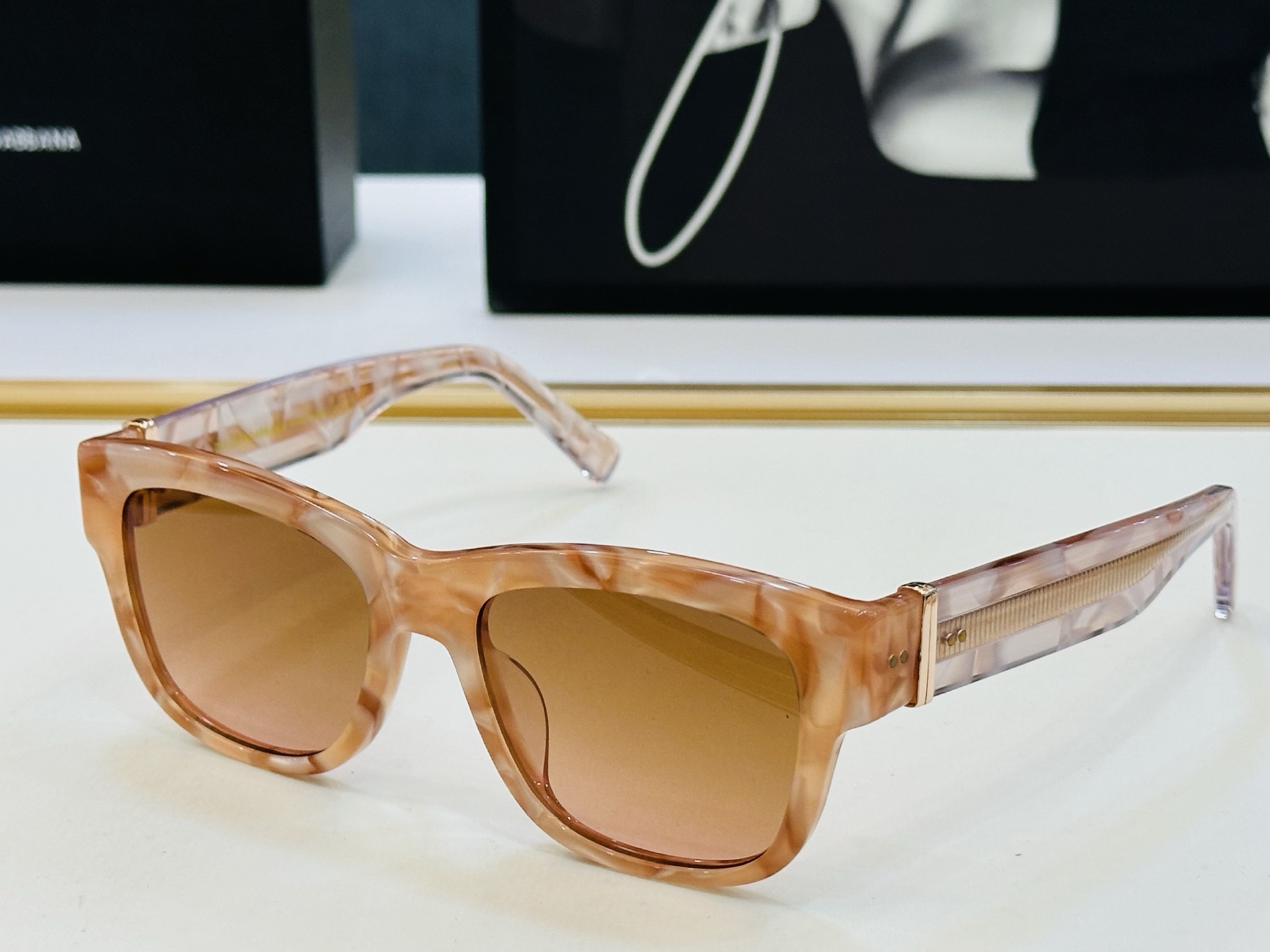 🔺DOLCE&GABBAN*🔻DG4390 Size：54口19-140 新颖独特🔝🔝L美艳绝伦