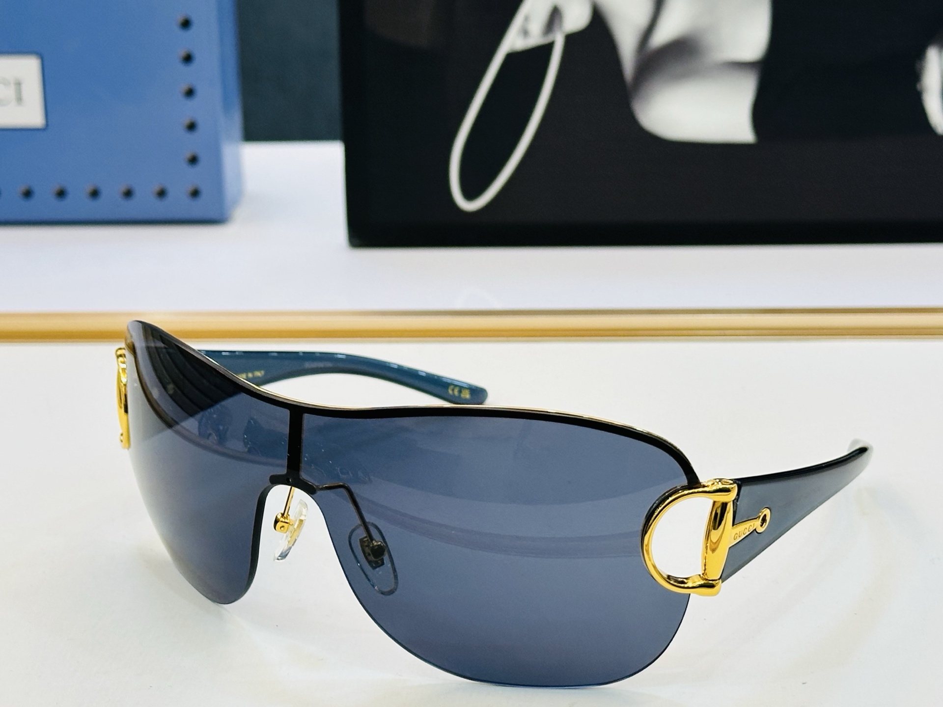 GUCC* 古家 GG2174S 🐝🐝系列 Size：140口115 🍁🍁 F超绝品质太阳镜 。