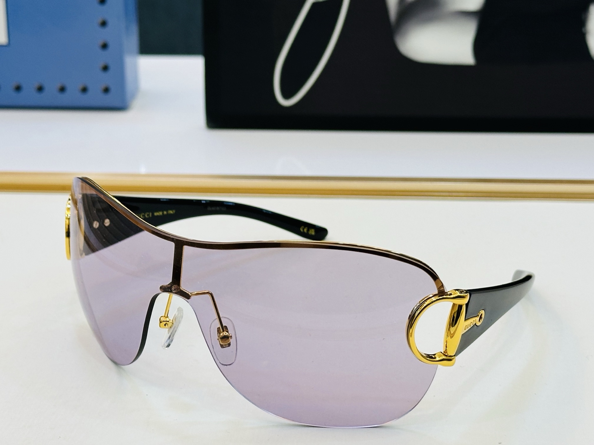 GUCC* 古家 GG2174S 🐝🐝系列 Size：140口115 🍁🍁 F超绝品质太阳镜 。