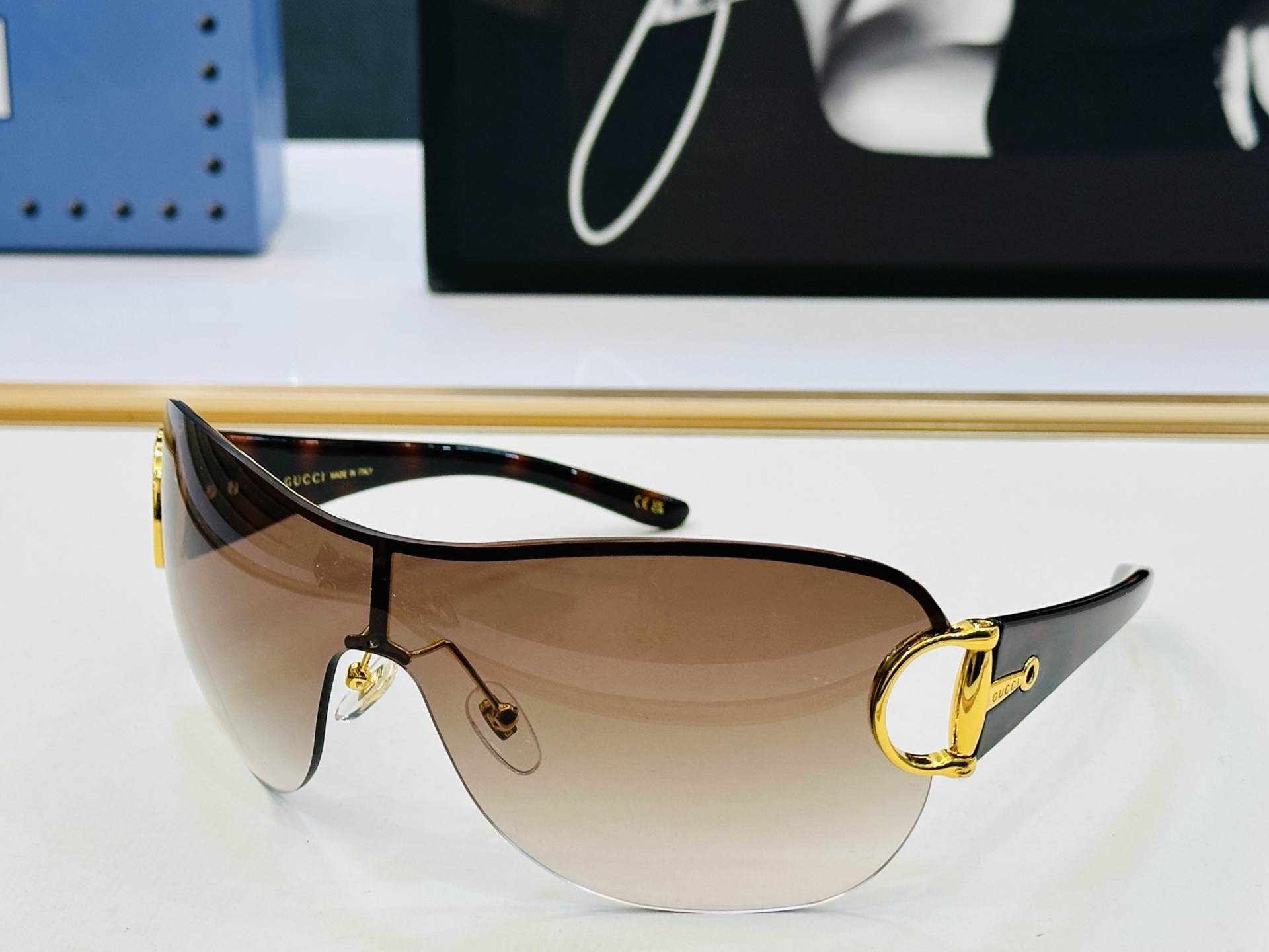 GUCC* 古家 GG2174S 🐝🐝系列 Size：140口115 🍁🍁 F超绝品质太阳镜 。