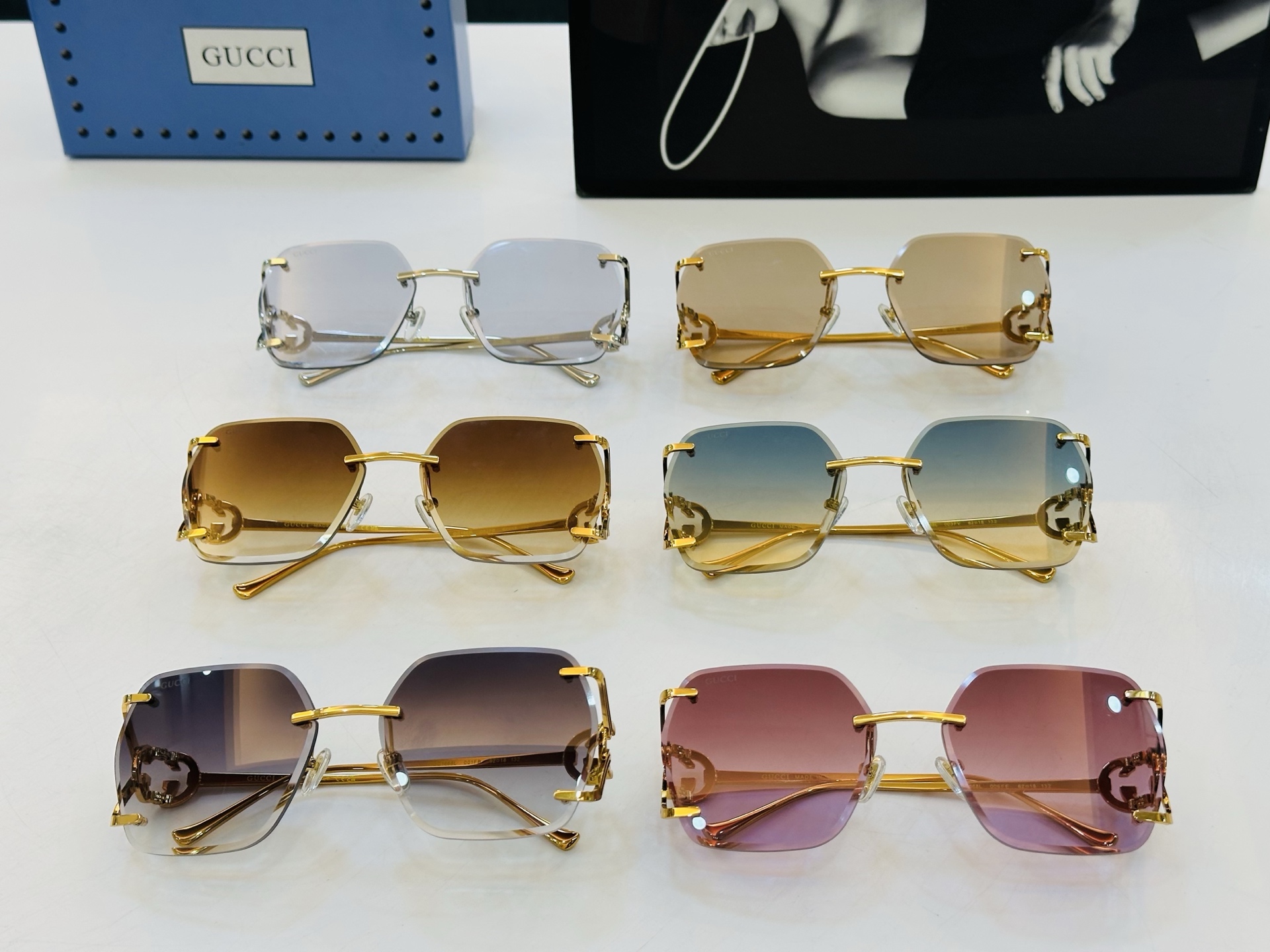 GUCC* 古家 GG1668 🐝🐝系列 Size：62口18-132 🍁🍁K 超绝品质 太阳镜 。