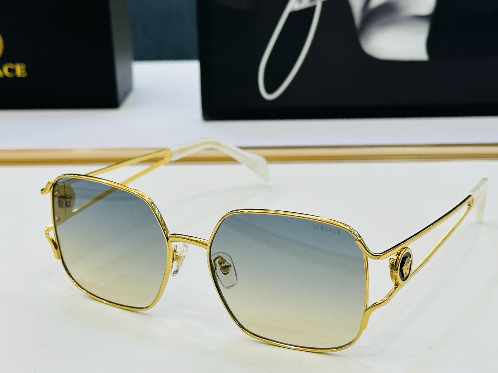 🎉🎉范思家 VERSACE✨VE2292 Size：59口17-140 ✨q有范