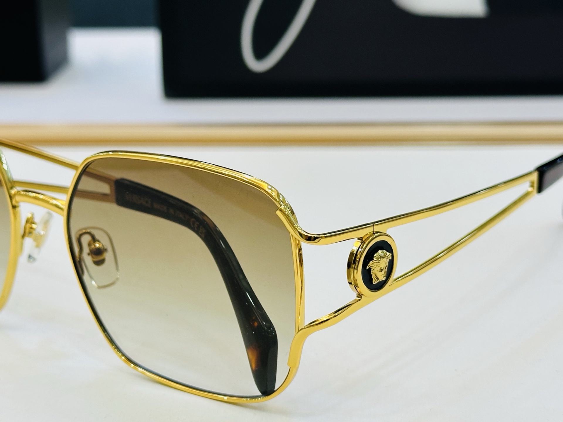 🎉🎉范思家 VERSACE✨VE2292 Size：59口17-140 ✨q有范