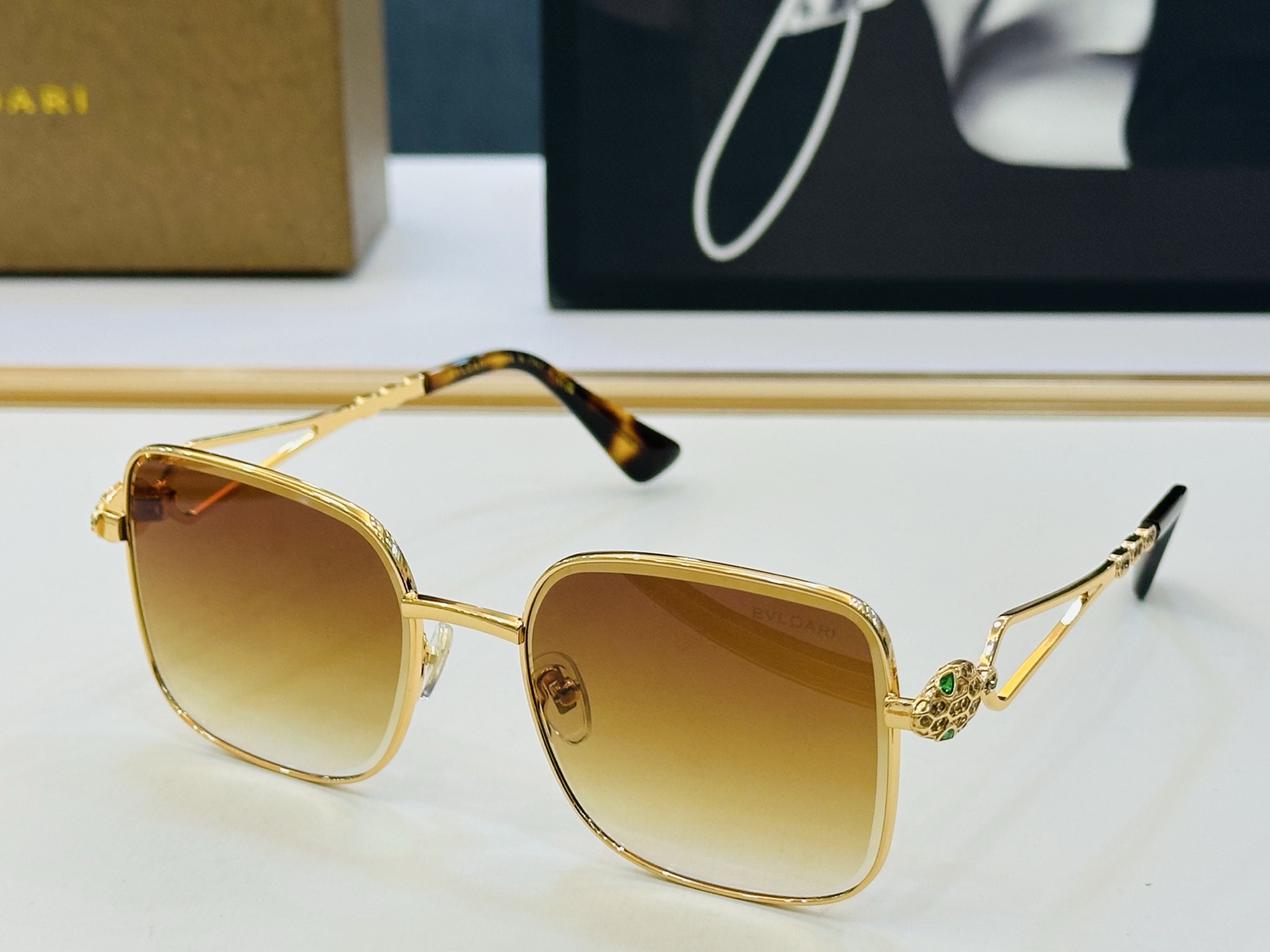 🆕款 官网同售 宝格家 BV1800LU 👍 Size ：56口19-142 绝对要买😎品质非常完美 X