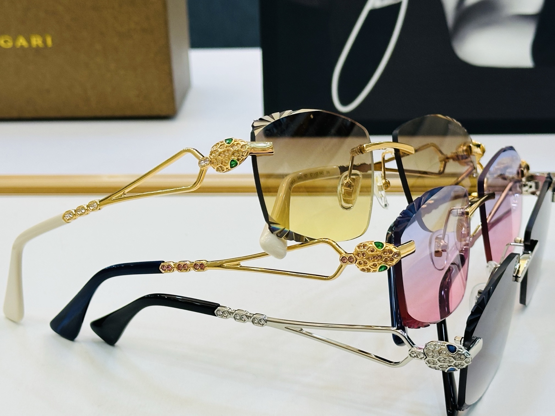 🆕款 官网同售 宝格家 BV1797LU 👍 Size ：57口17-142 绝对要买😎品质非常完美 X