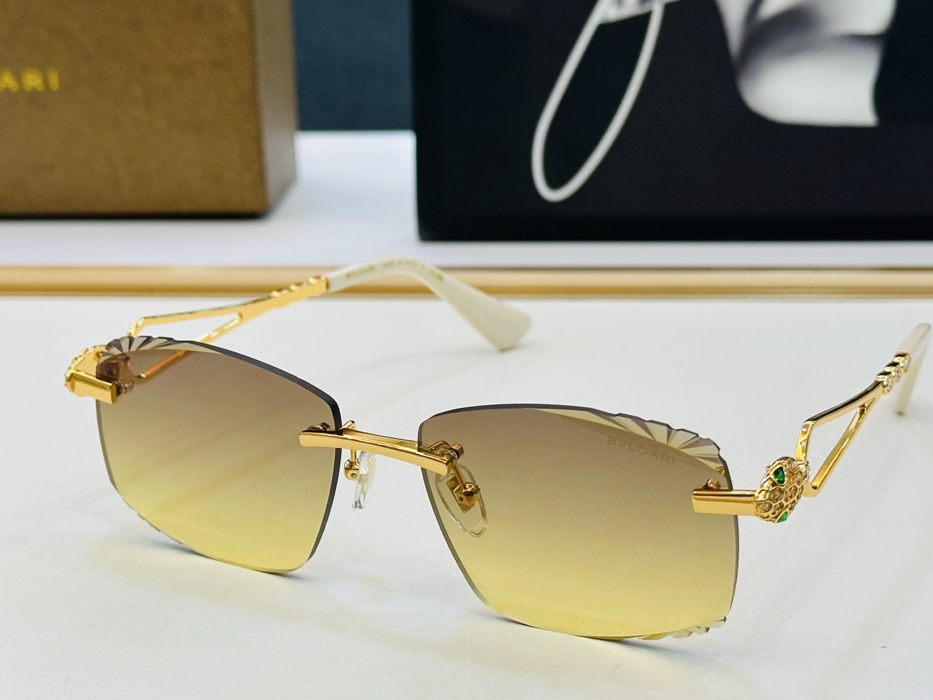 🆕款 官网同售 宝格家 BV1797LU 👍 Size ：57口17-142 绝对要买😎品质非常完美 X