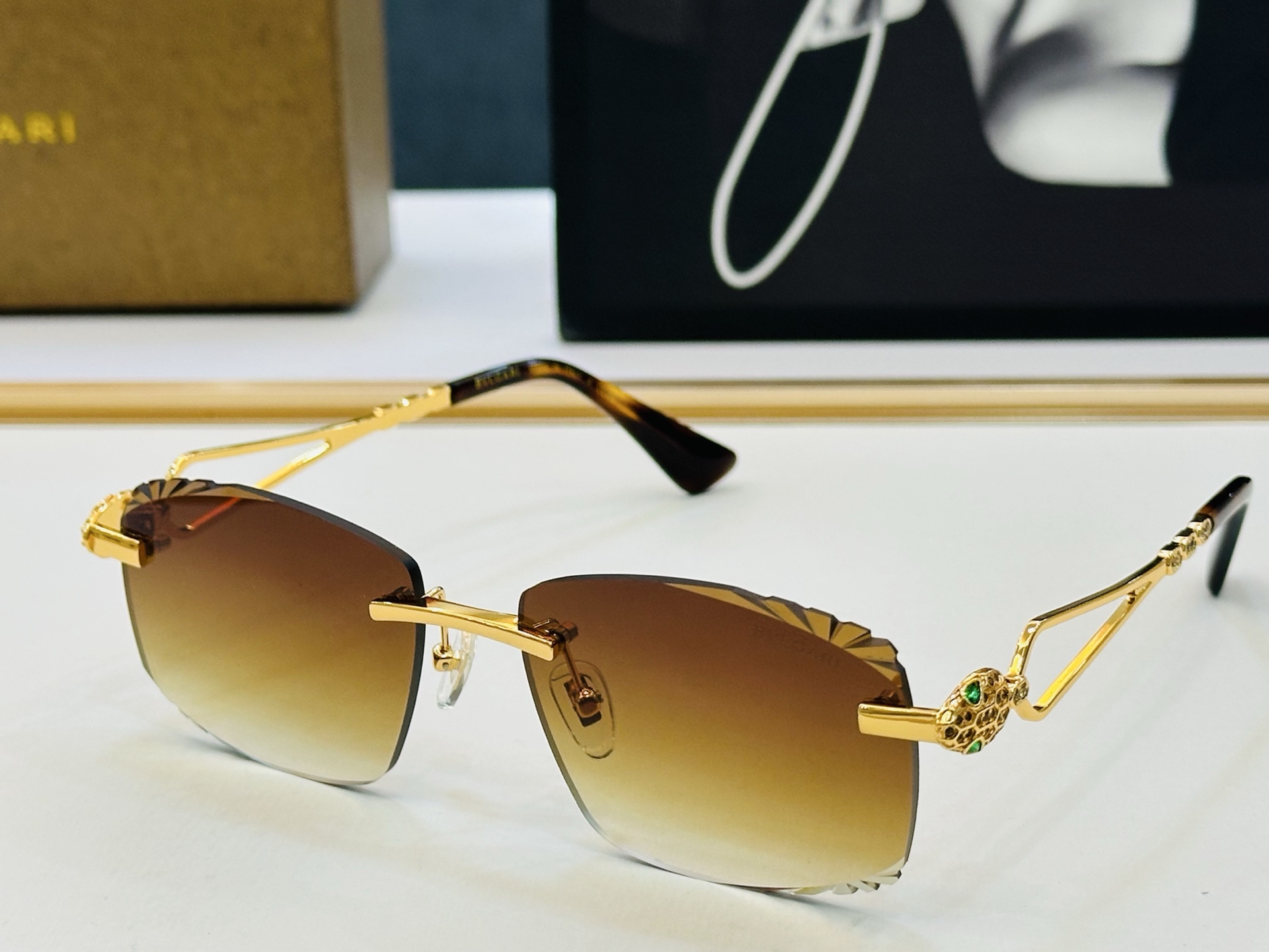 🆕款 官网同售 宝格家 BV1797LU 👍 Size ：57口17-142 绝对要买😎品质非常完美 X