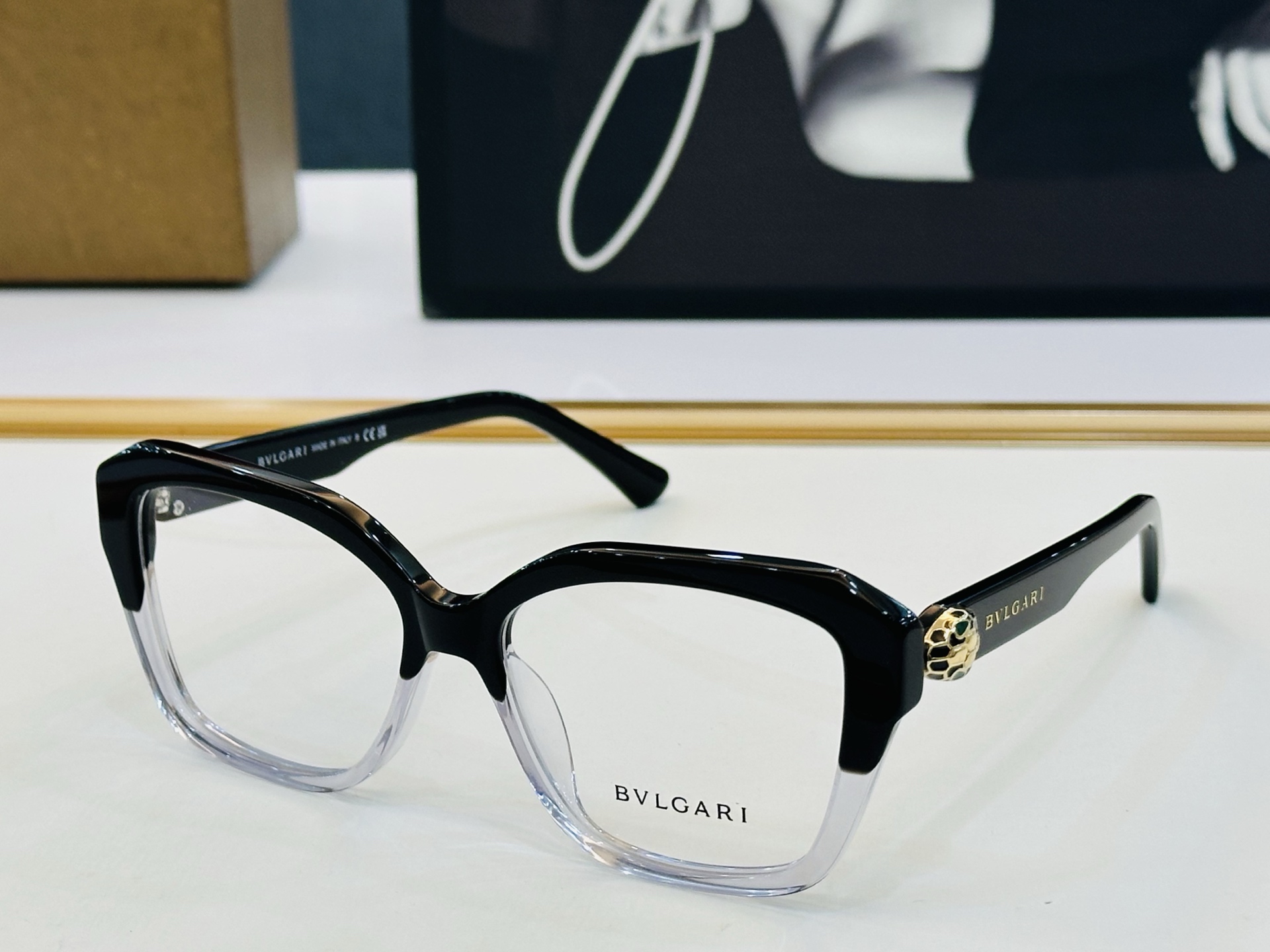 🆕款 官网同售 宝格家 BV 👍 Size ：53口18-145 绝对要买😎品质非常完美 Z 出街必备