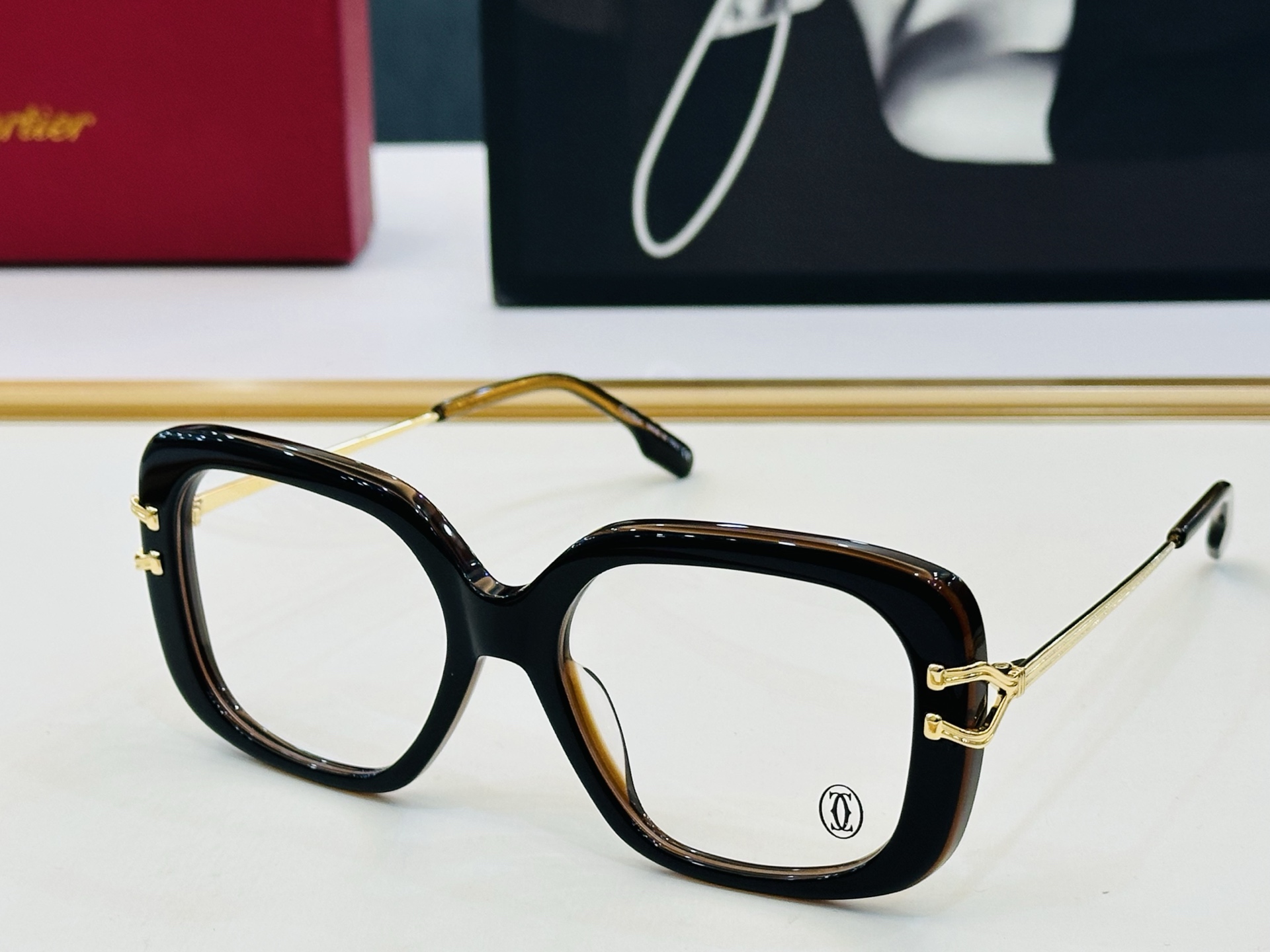 Cartie* 卡家 太阳镜 CT0583 Size：55口19-145 工艺精湛气质十足！Z男女同款 