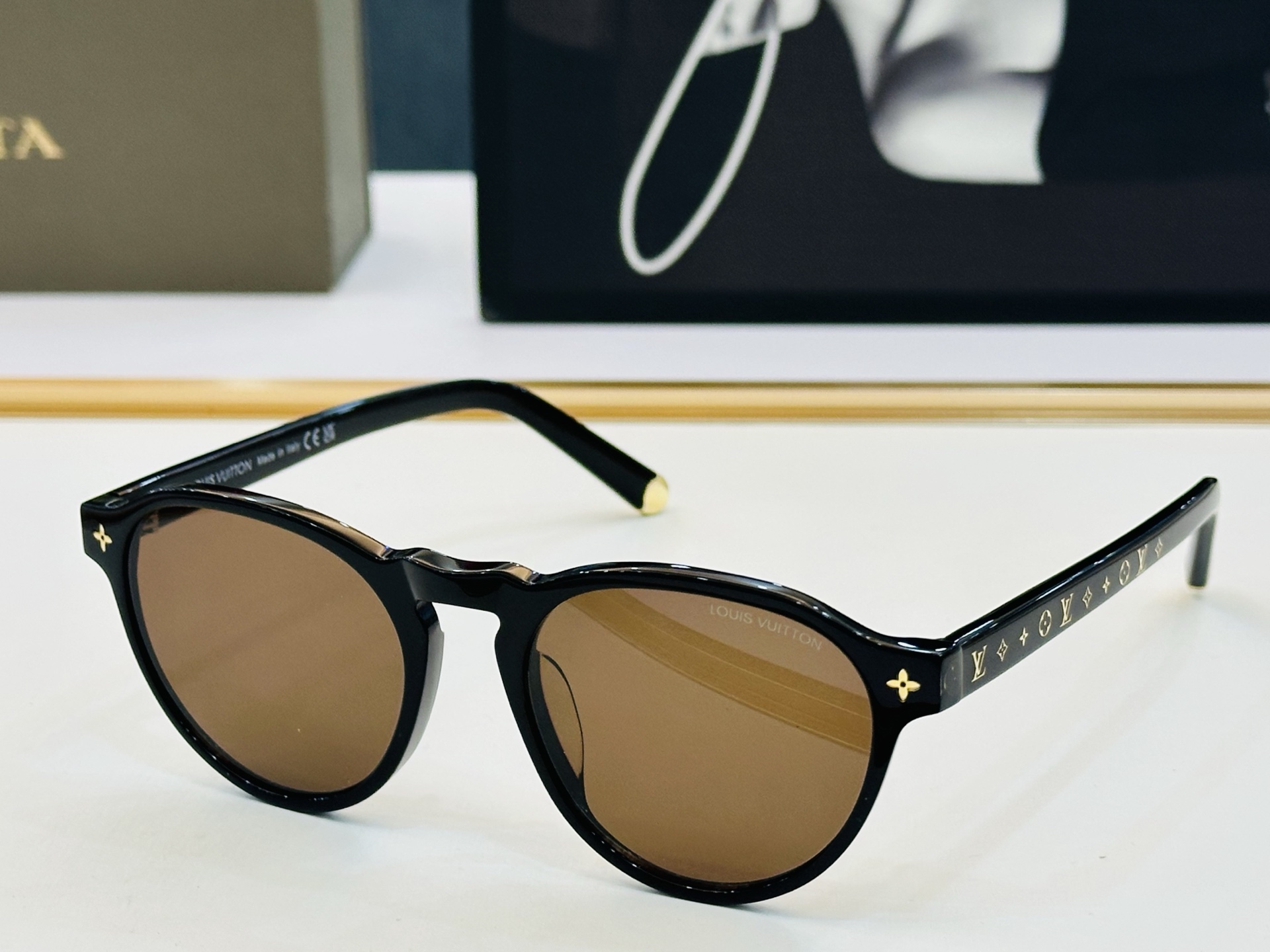 路易家 🎩Z2755U Size：52口19-145 充满活力的 展现独特个性🌟展现大气的你 L高品质 