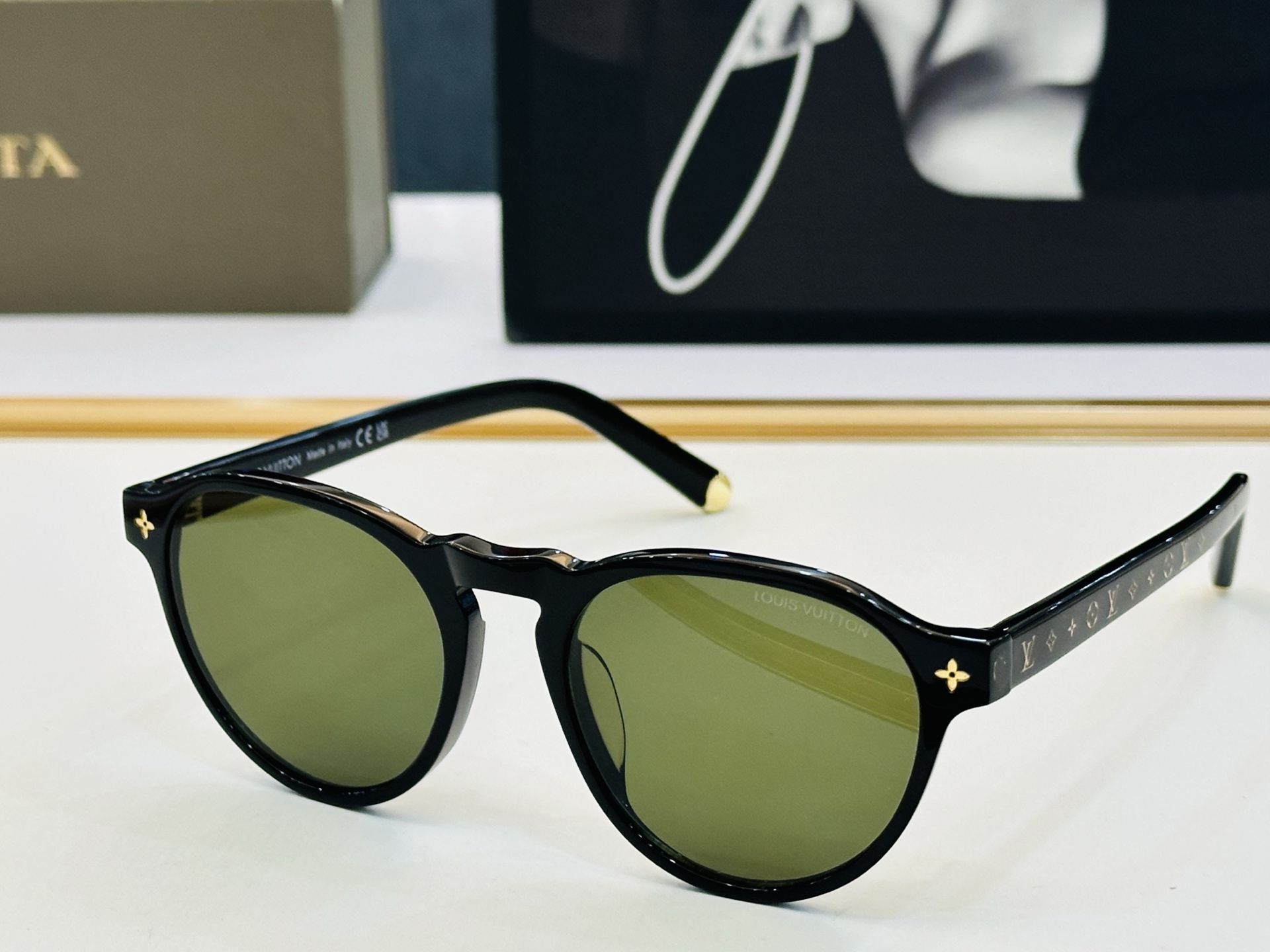 路易家 🎩Z2755U Size：52口19-145 充满活力的 展现独特个性🌟展现大气的你 L高品质 