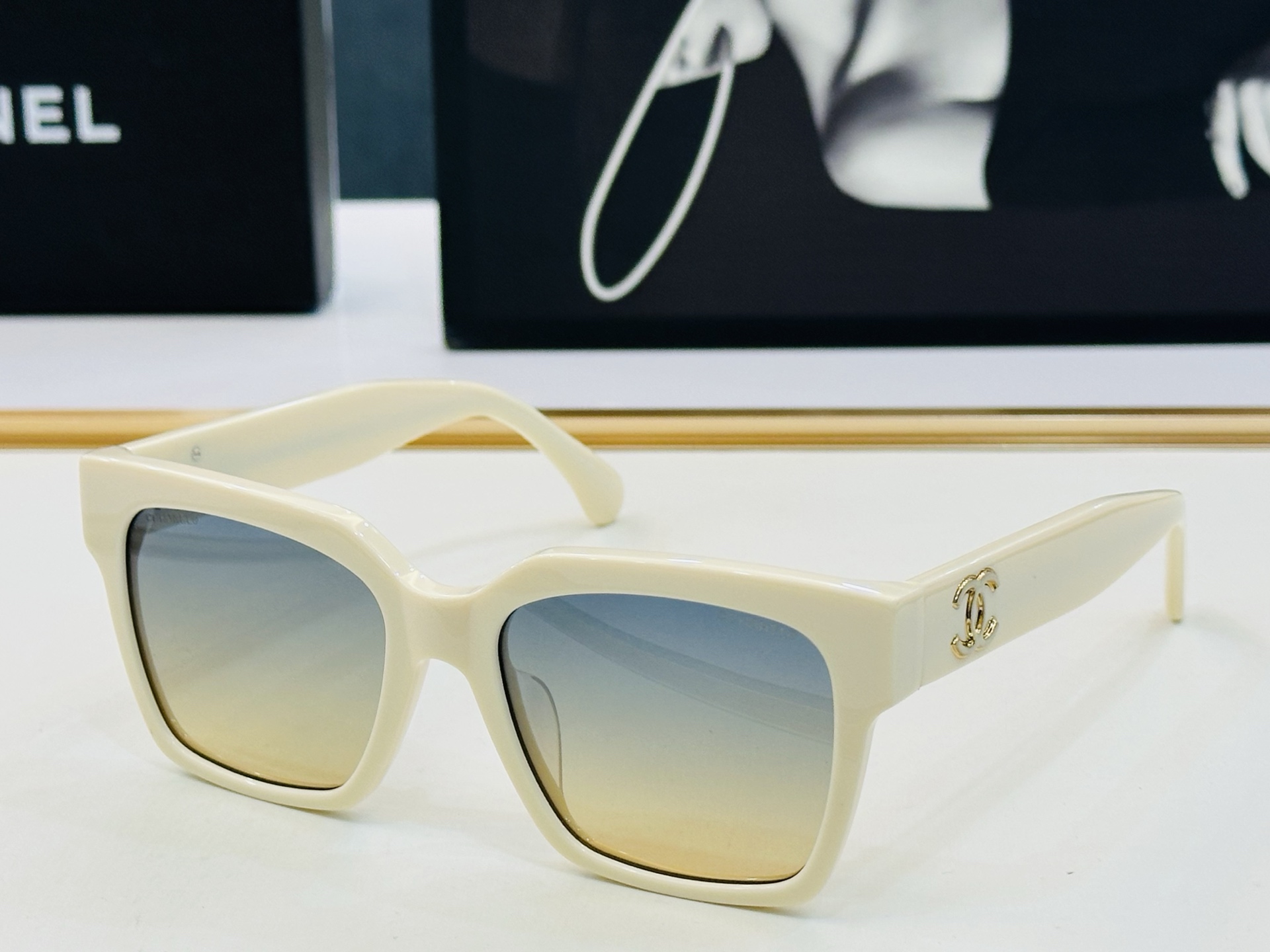 🆕 【CHANE*/香家】MODEL:CH5557 Size：54口17-140 💅🏻💓J太阳镜