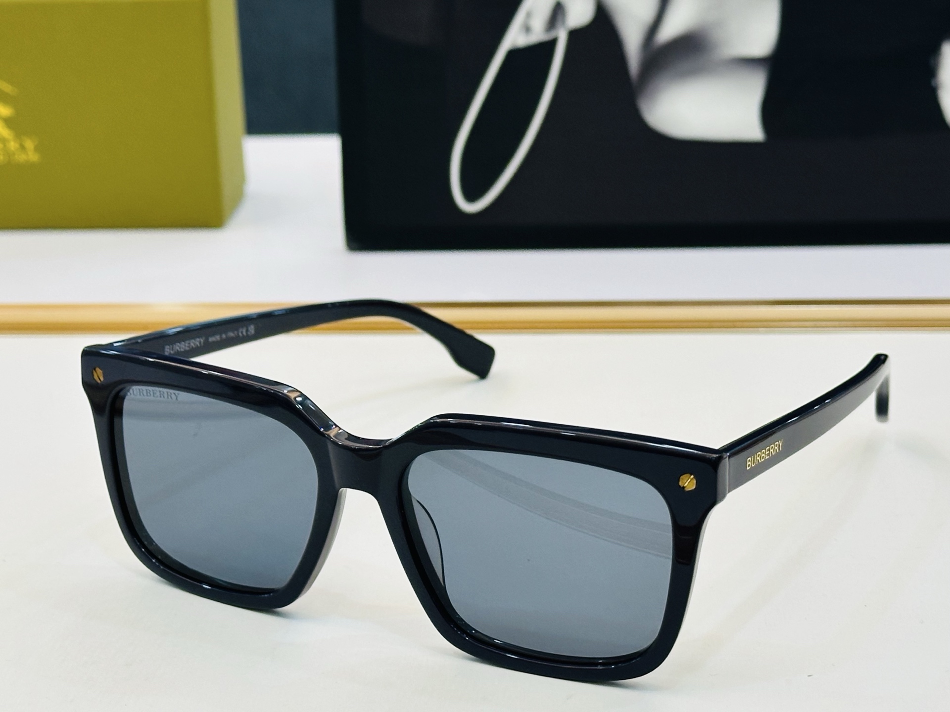 高品质✨BURBERR*✨ 巴家 BE4337 Size：56口19-145 女款太阳眼镜[得意 [愉快