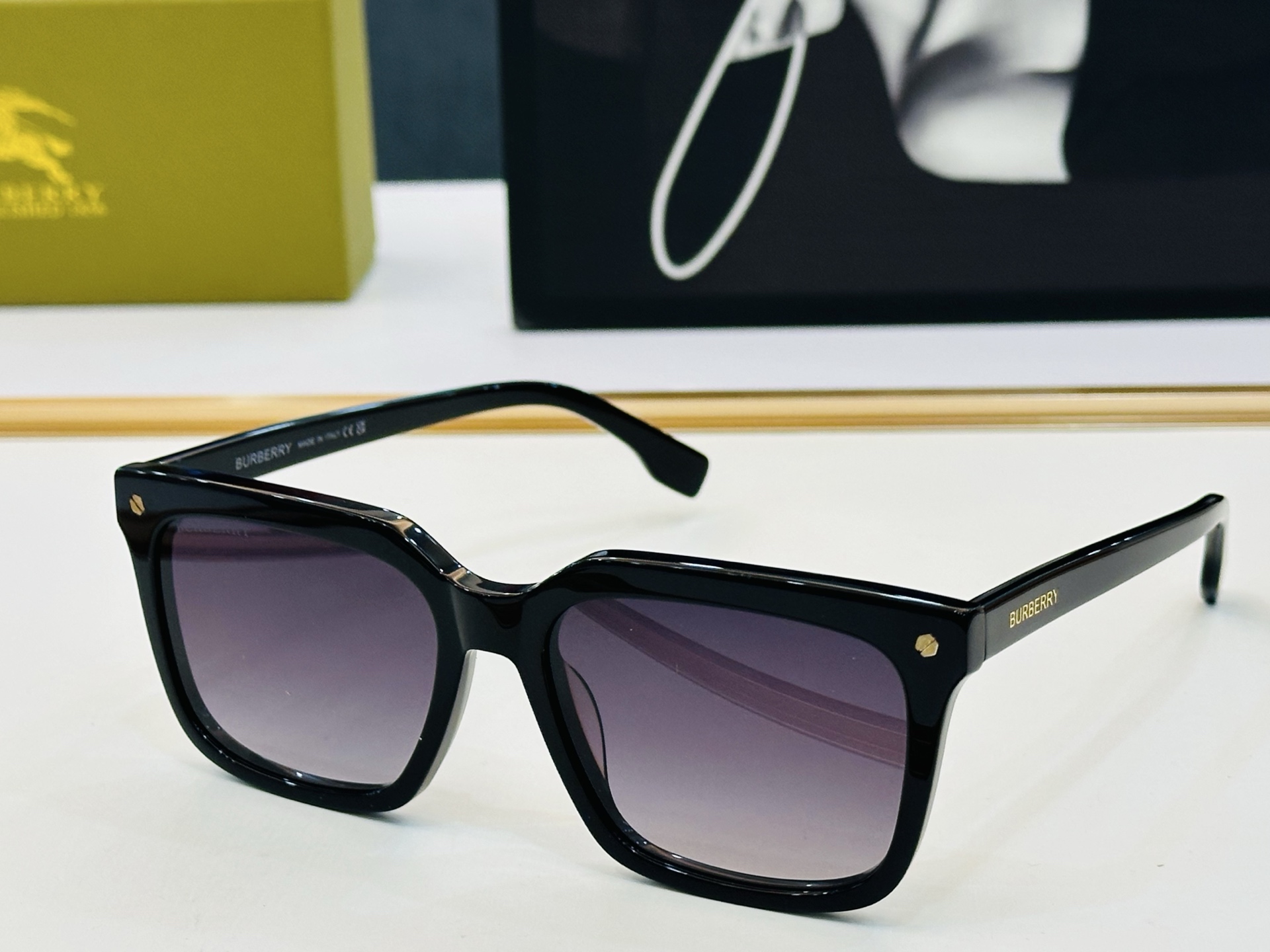 高品质✨BURBERR*✨ 巴家 BE4337 Size：56口19-145 女款太阳眼镜[得意 [愉快