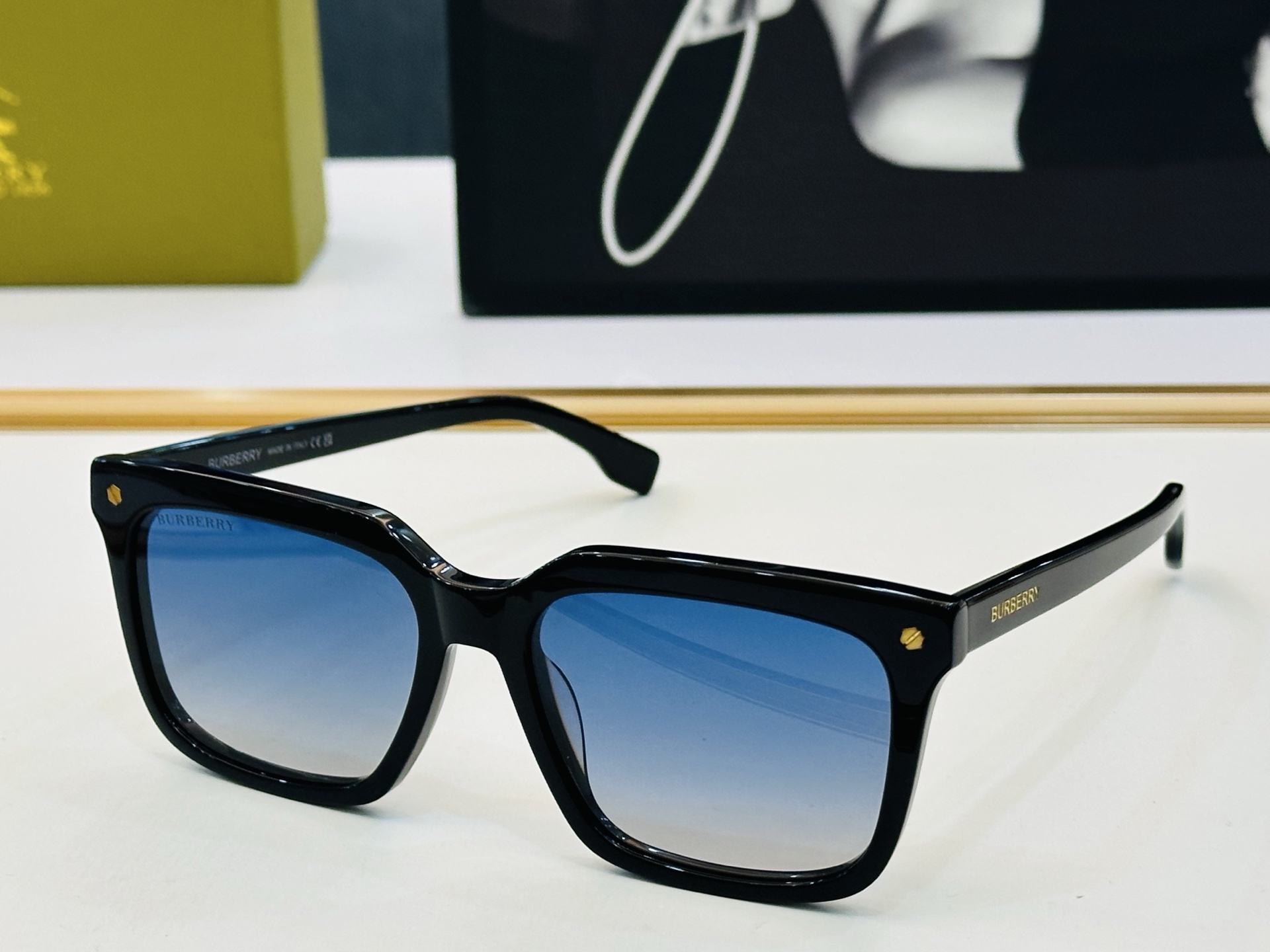 高品质✨BURBERR*✨ 巴家 BE4337 Size：56口19-145 女款太阳眼镜[得意 [愉快