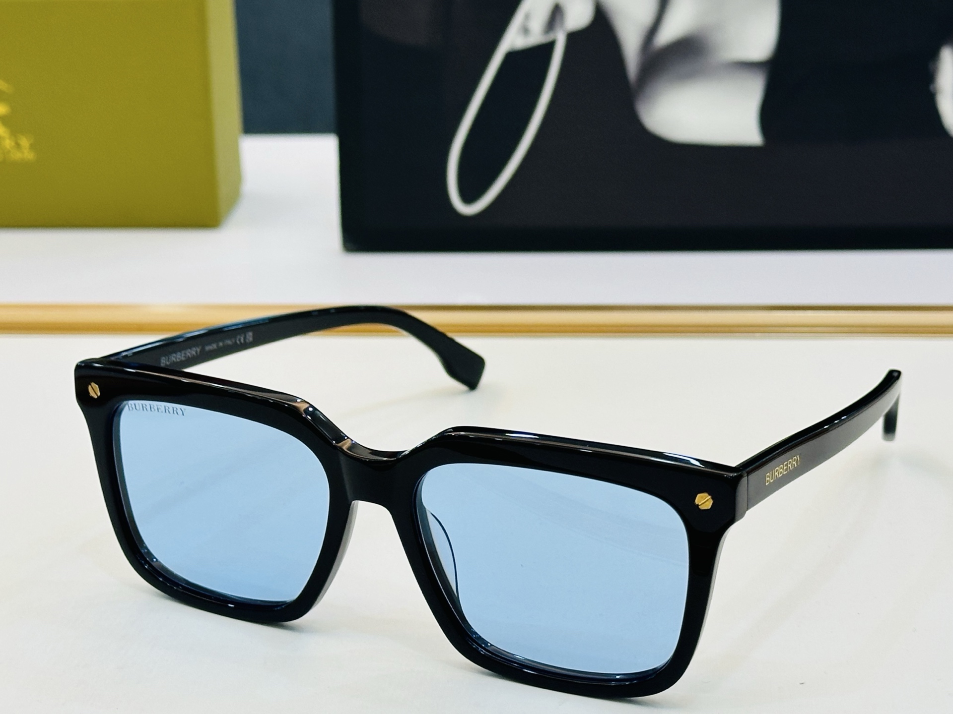 高品质✨BURBERR*✨ 巴家 BE4337 Size：56口19-145 女款太阳眼镜[得意 [愉快