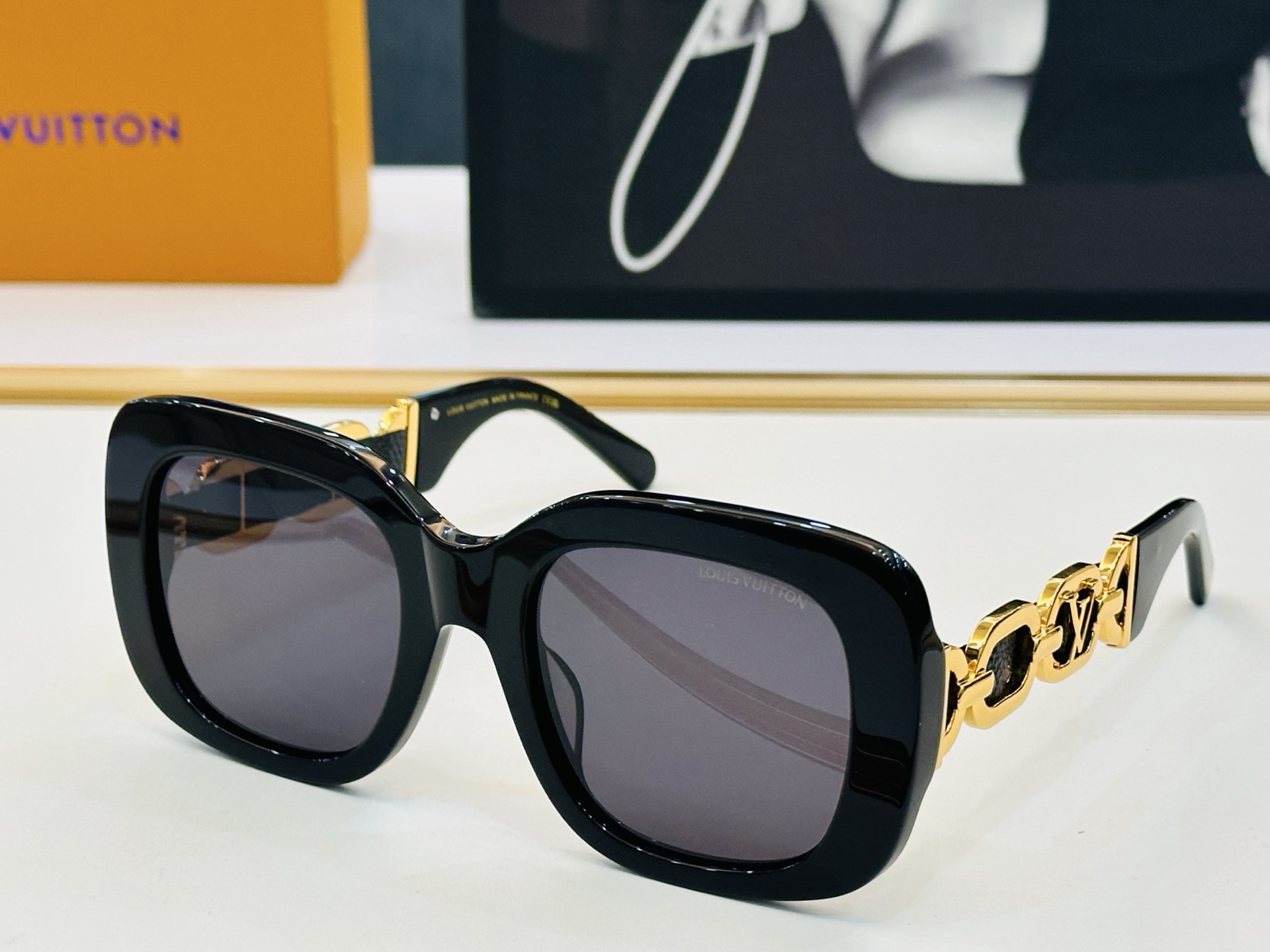 路易家 LOUIS *VUITON 原单高品质 Model: Z2861U 高端货 Size：53口22