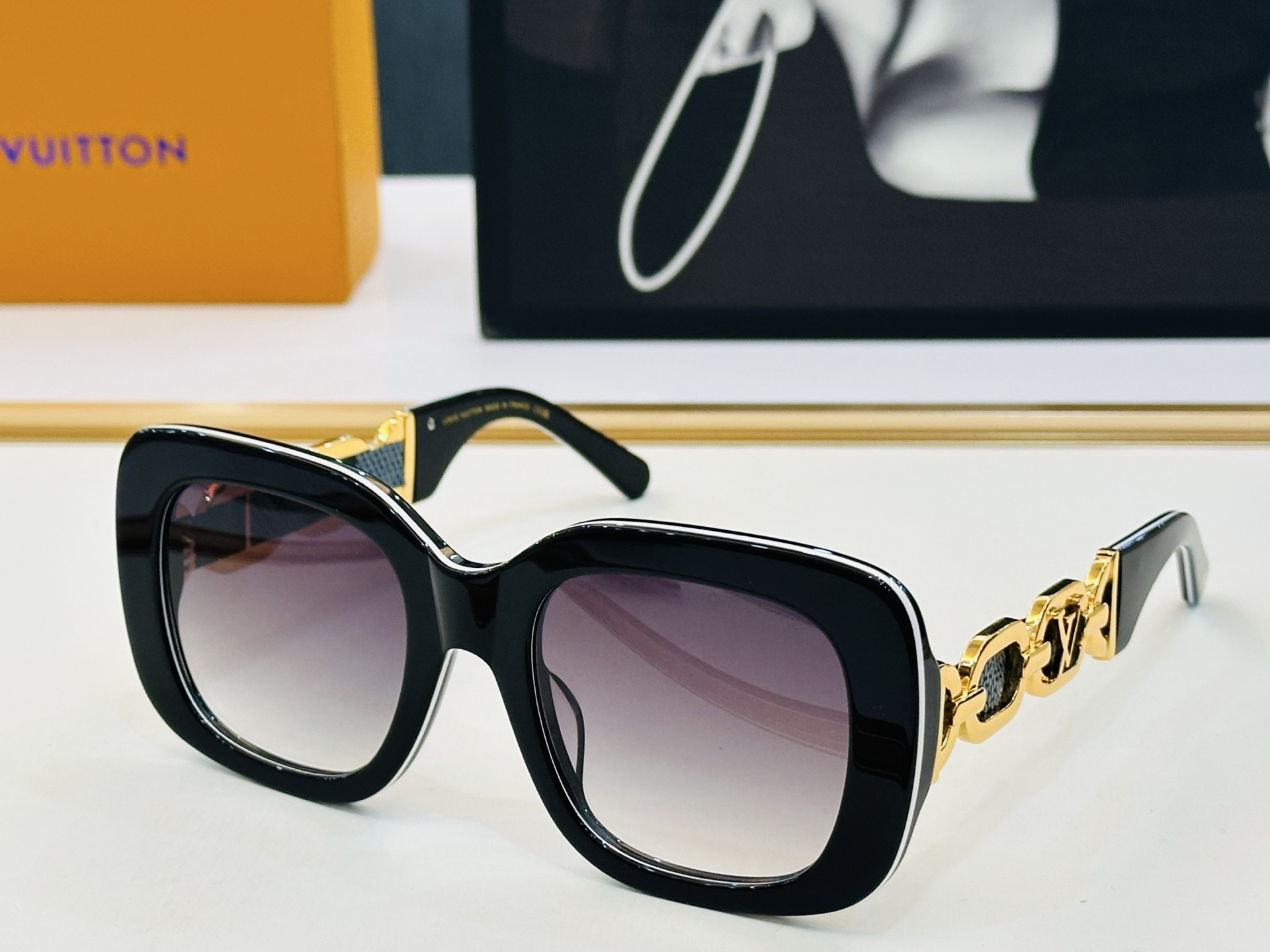 路易家 LOUIS *VUITON 原单高品质 Model: Z2861U 高端货 Size：53口22