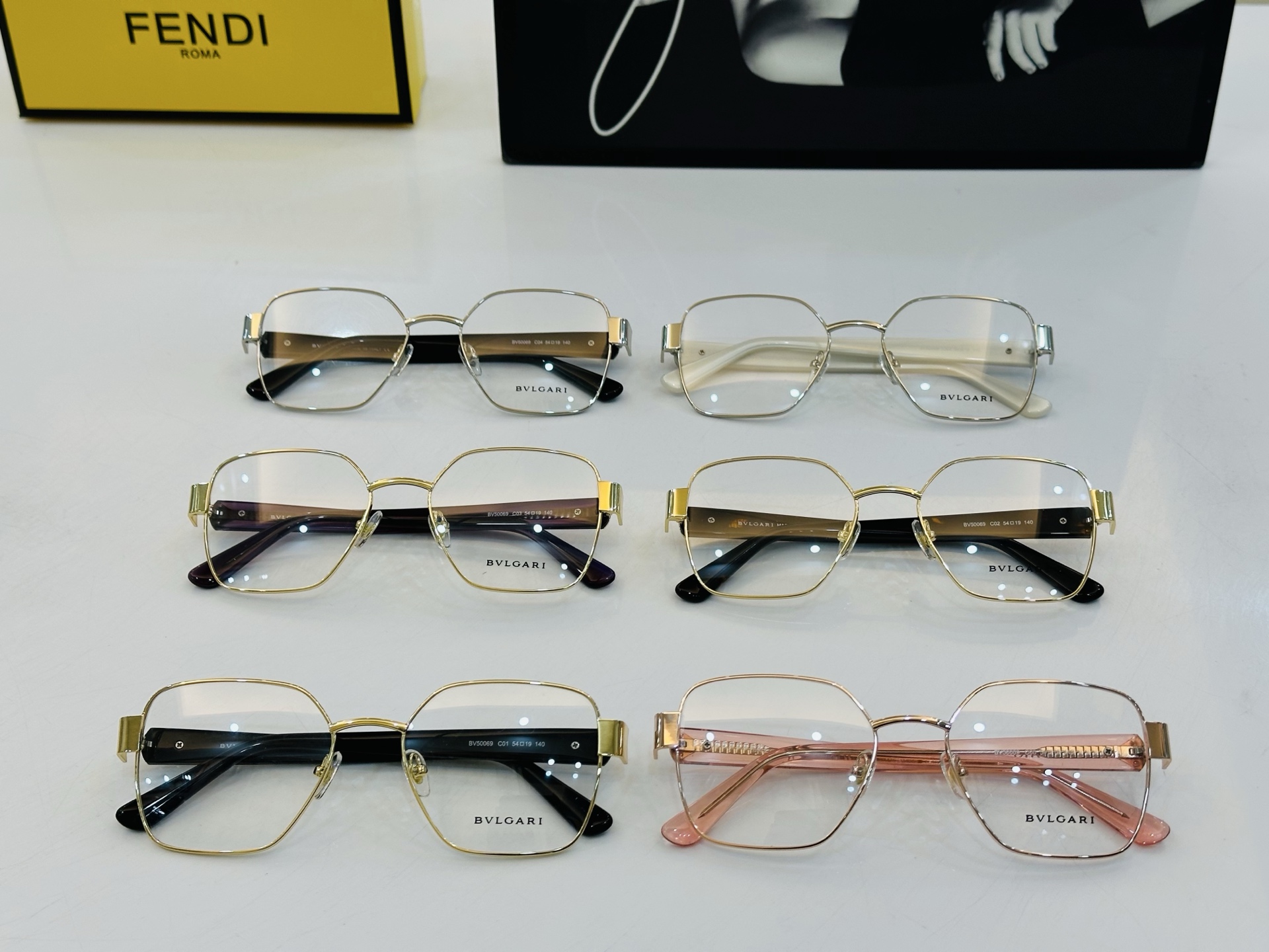 🆕款 官网同售 宝格家 BV50069 👍 Size ：54口19-140 绝对要买😎品质非常完美 L出