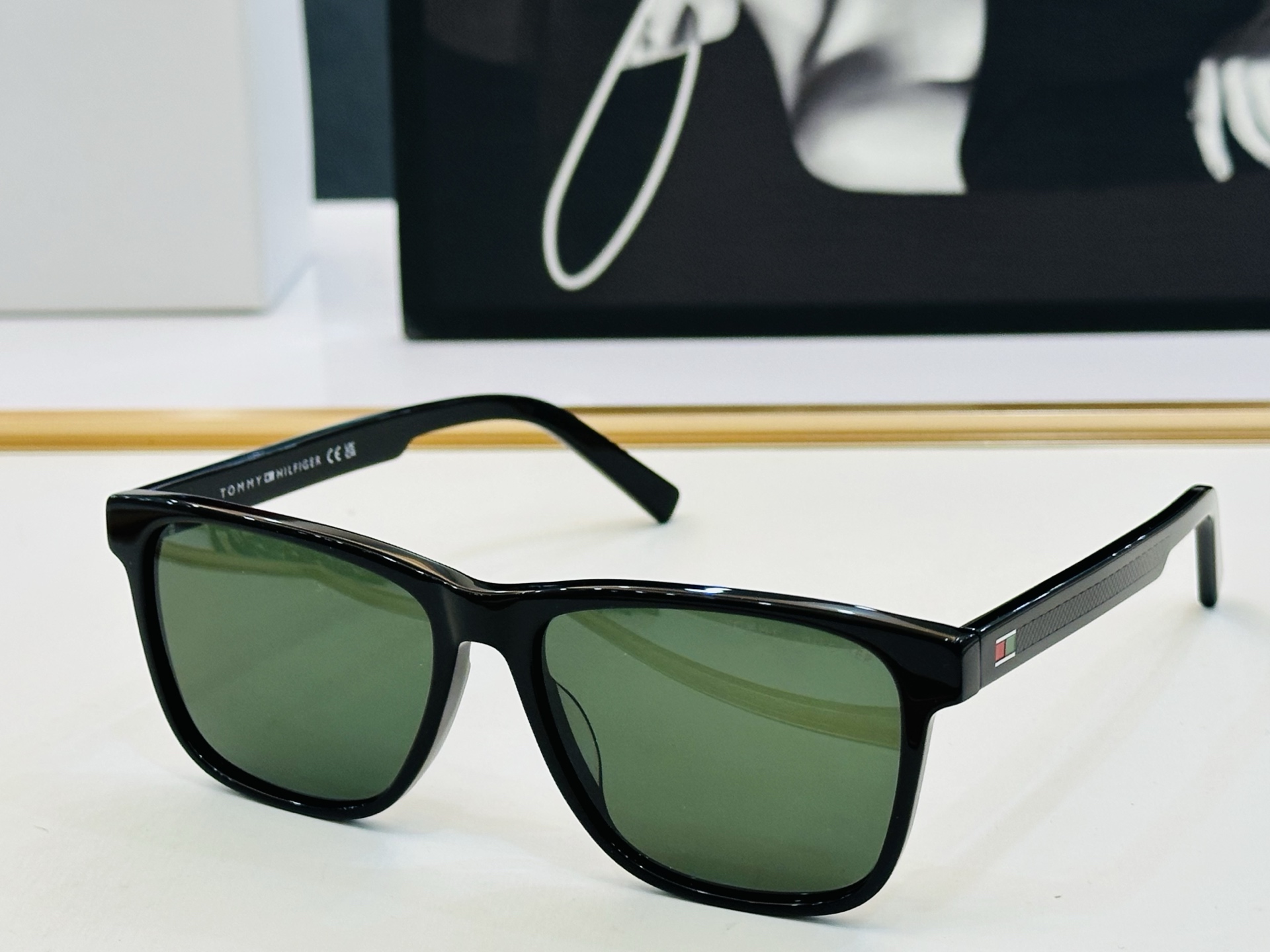 官网同步发售TOMMY HILFIGER 板材框 TH2203/S SIZE：55口16-145 L简单