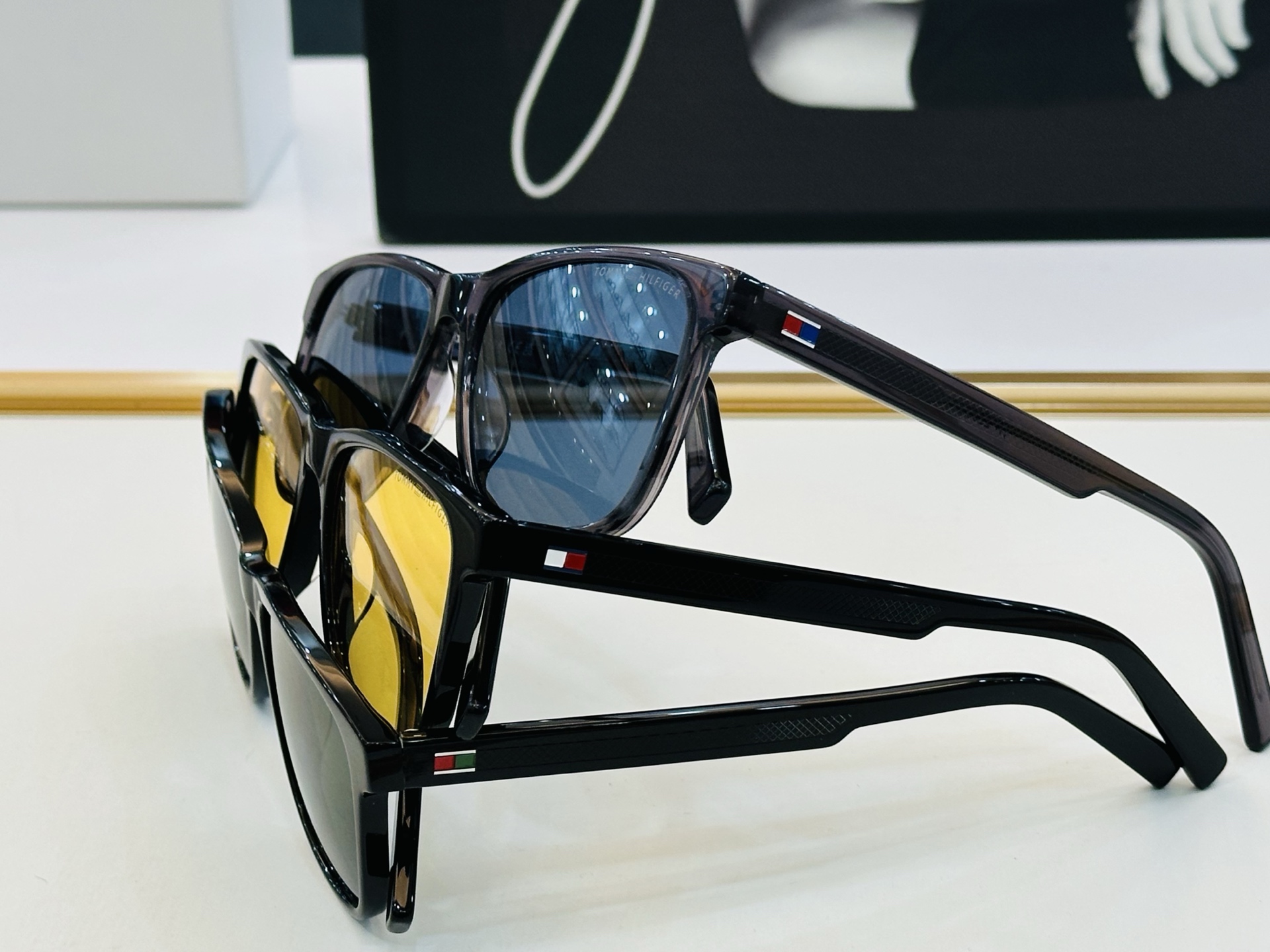 官网同步发售TOMMY HILFIGER 板材框 TH2203/S SIZE：55口16-145 L简单