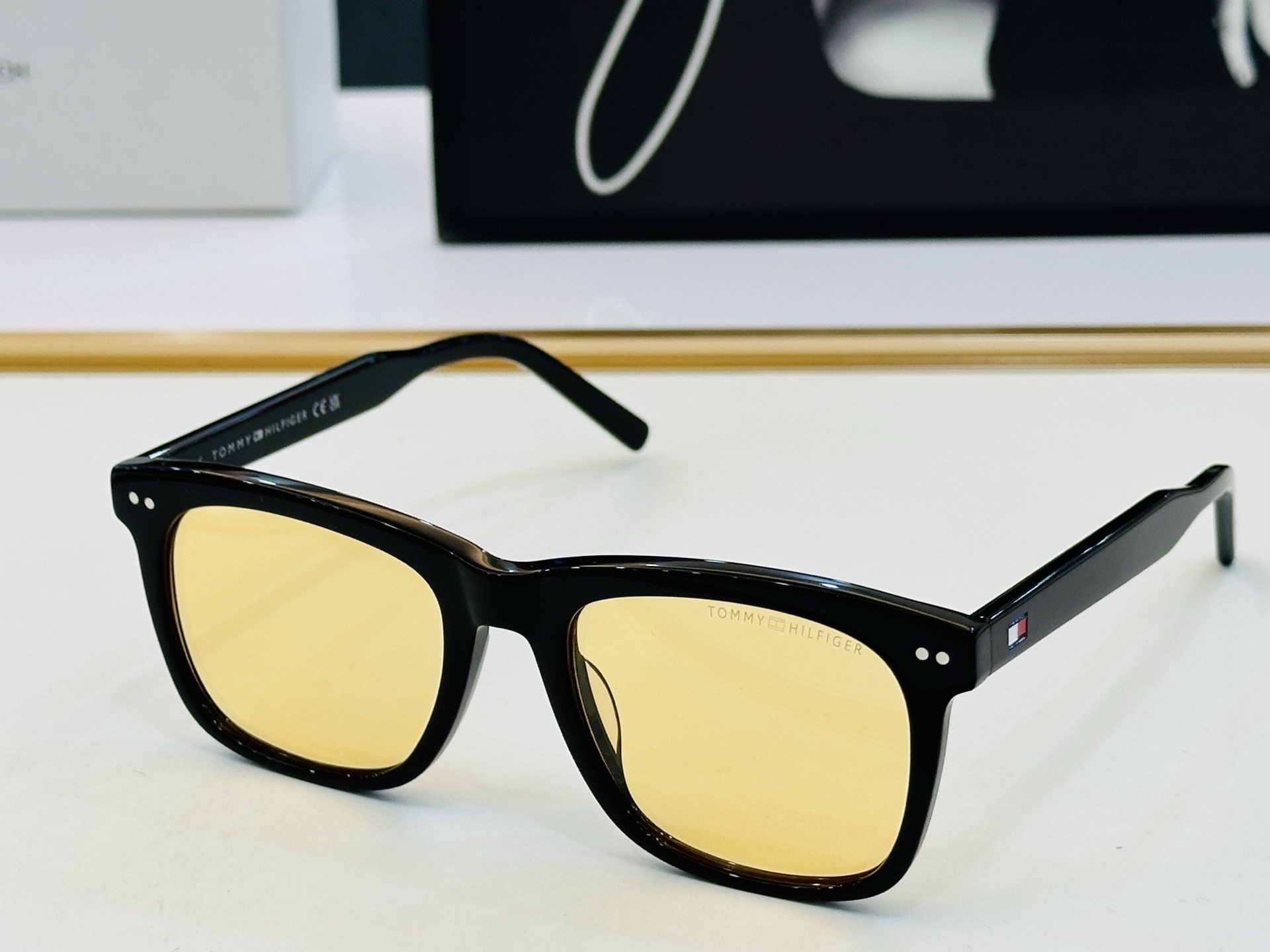 官网同步发售TOMMY HILFIGER 板材框 TH2184/S SIZE：52口20-150 L简单