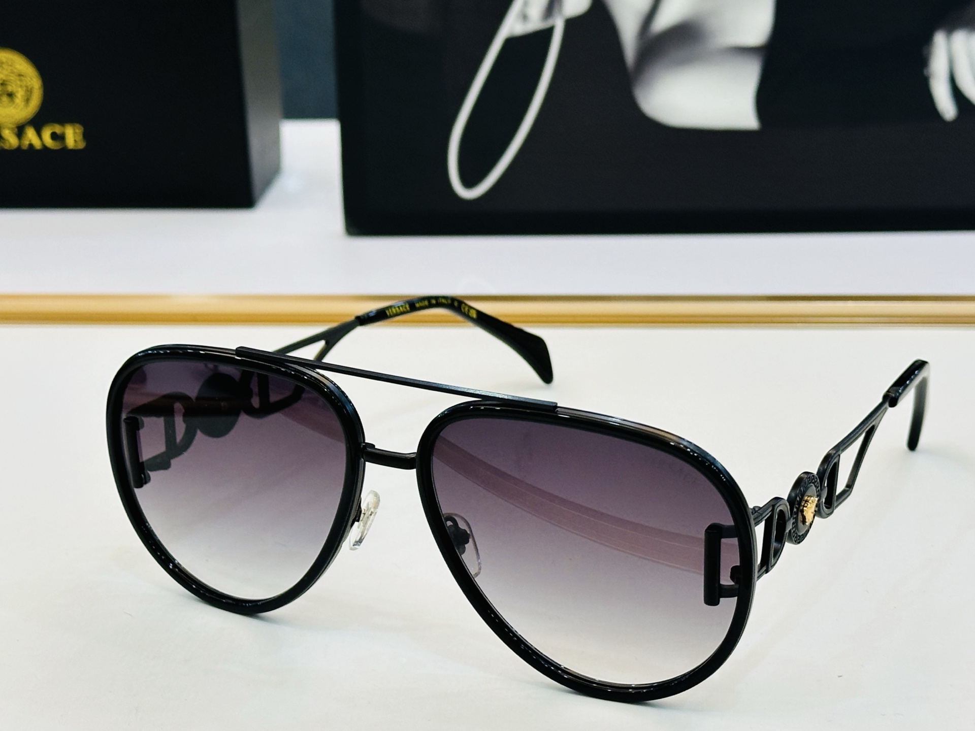 ❤️❤️范思家 VERSACE✨✨✨MODEL：VE6826 Size：64口17-145 ✨J有范