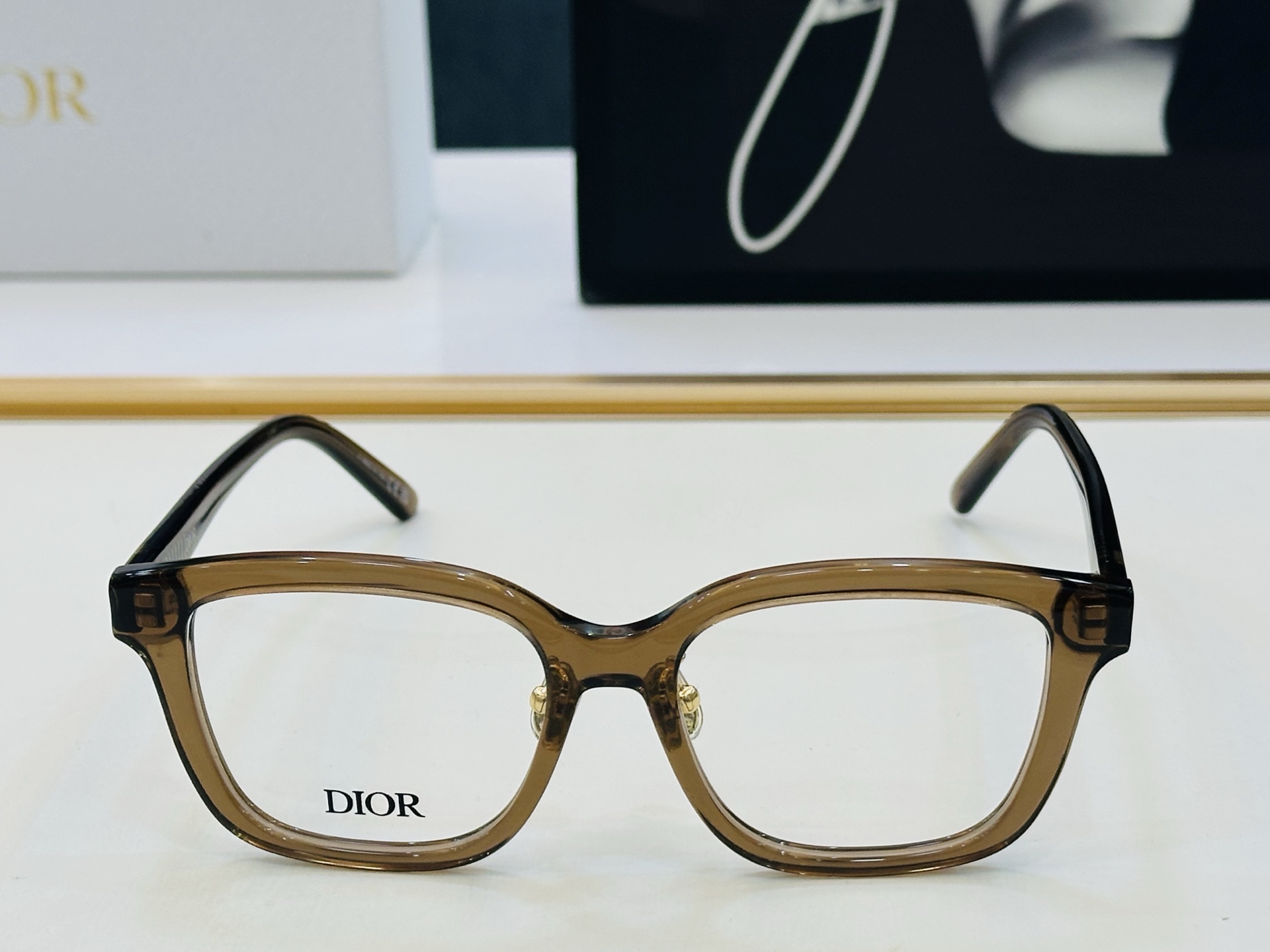 推荐 Dio* 迪家 S1F Size：51口17-145 时尚达人超爱💞 B时尚百搭 配光架