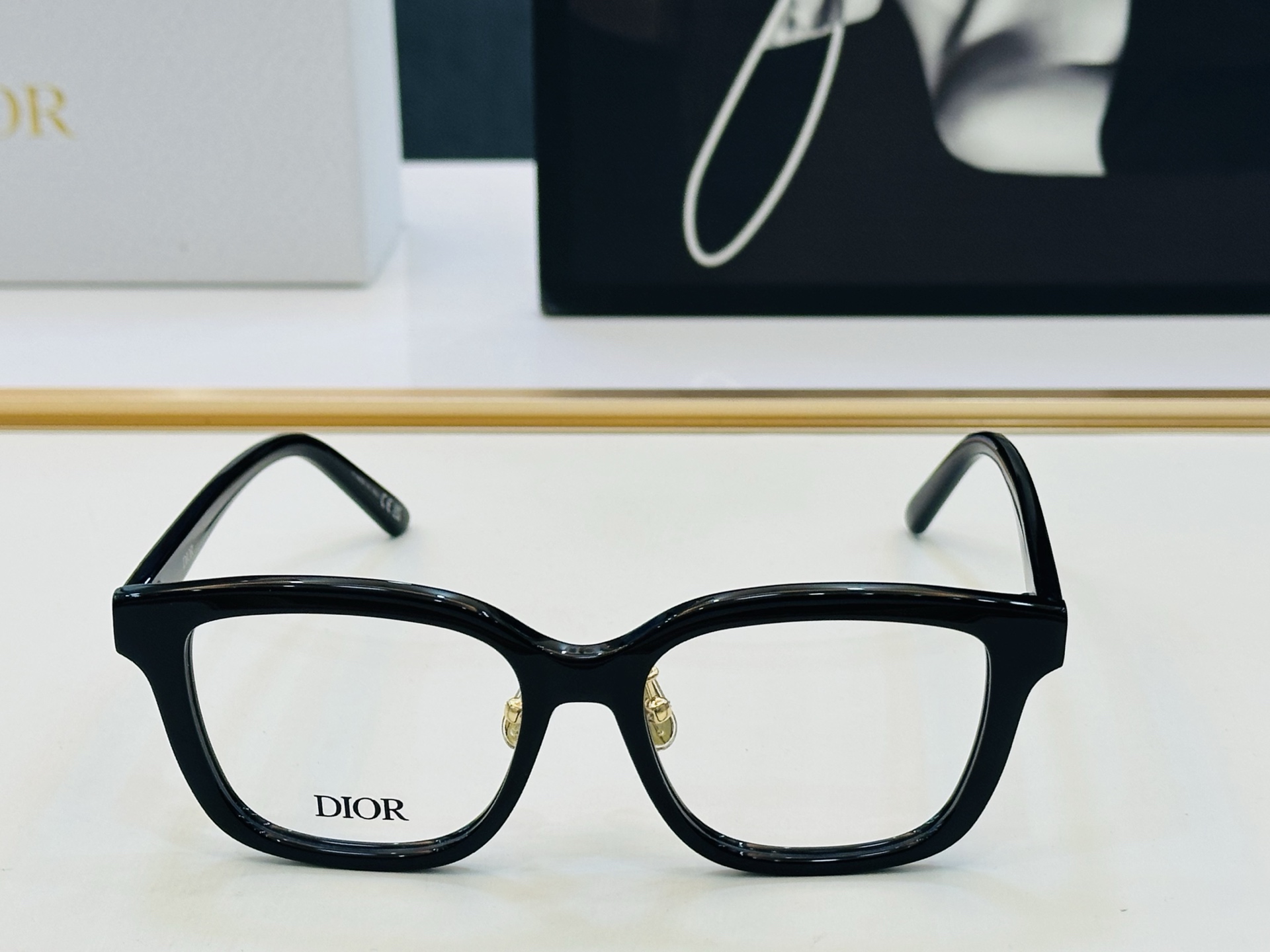 推荐 Dio* 迪家 S1F Size：51口17-145 时尚达人超爱💞 B时尚百搭 配光架