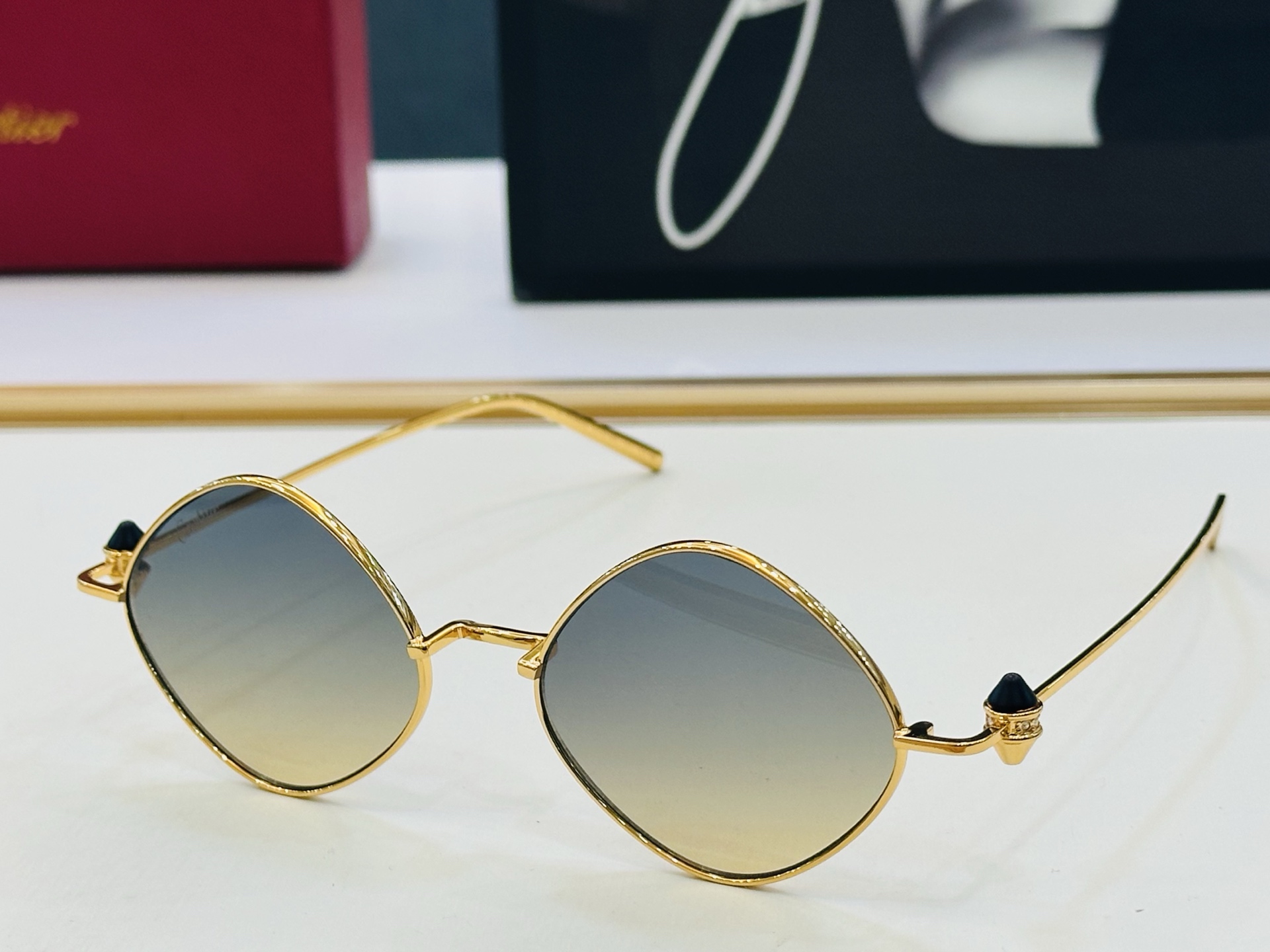 🆕 原版Cartie* 卡家 官网经典款 太阳镜 CT0718S Size：51口19-142 电镀工艺