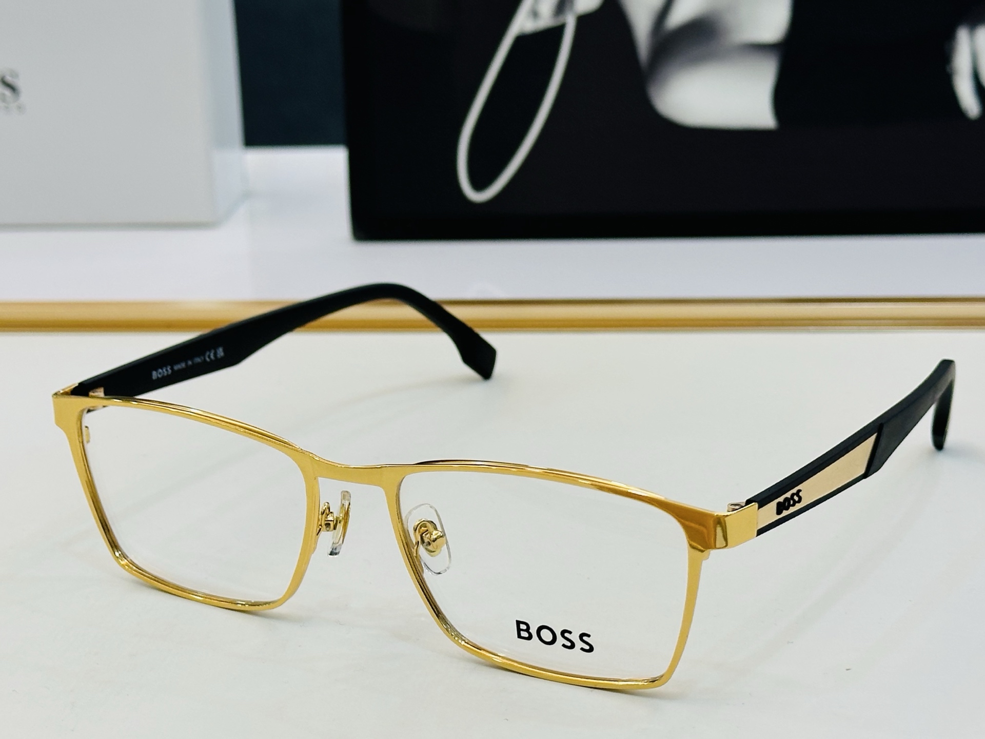 🆕 BOSS 1828 Size：58口18-145 太阳眼镜 🕶🕶💋高品质 经典不过时框型 Z品质优良