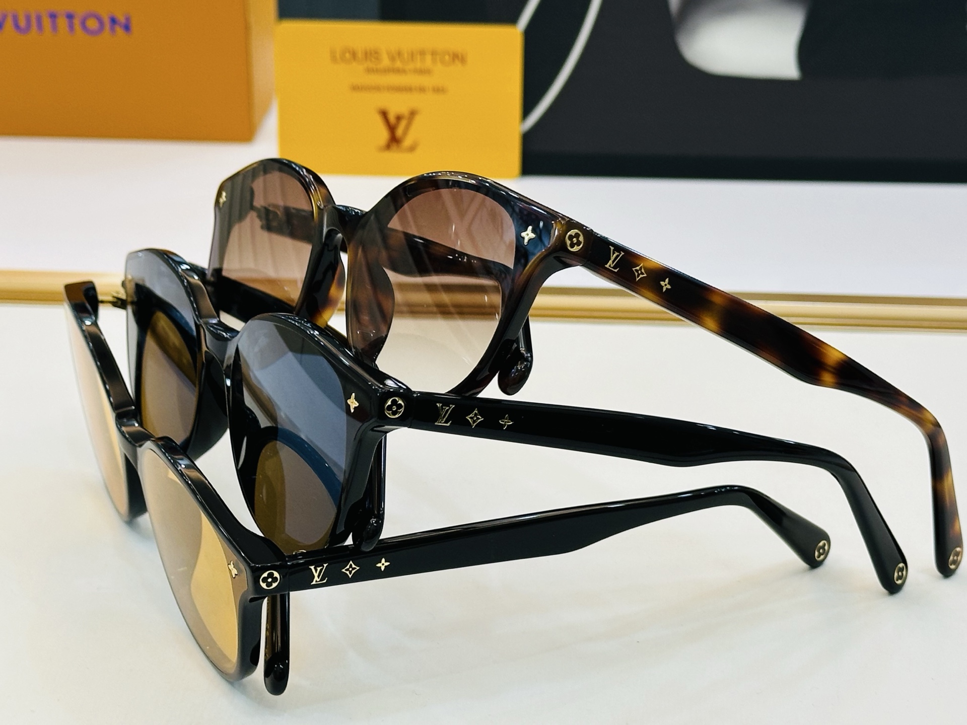 路易家 🎩Z3111U Size：62口19-145 充满活力的 展现独特个性🌟展现大气的你 B高品质 