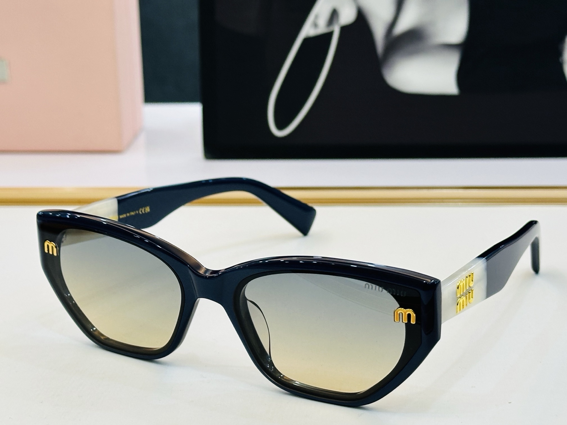 谬家 M665ZS Size：62口21-145 女士太阳眼镜 [玫瑰][玫瑰] 高档 q时尚墨镜潮人[