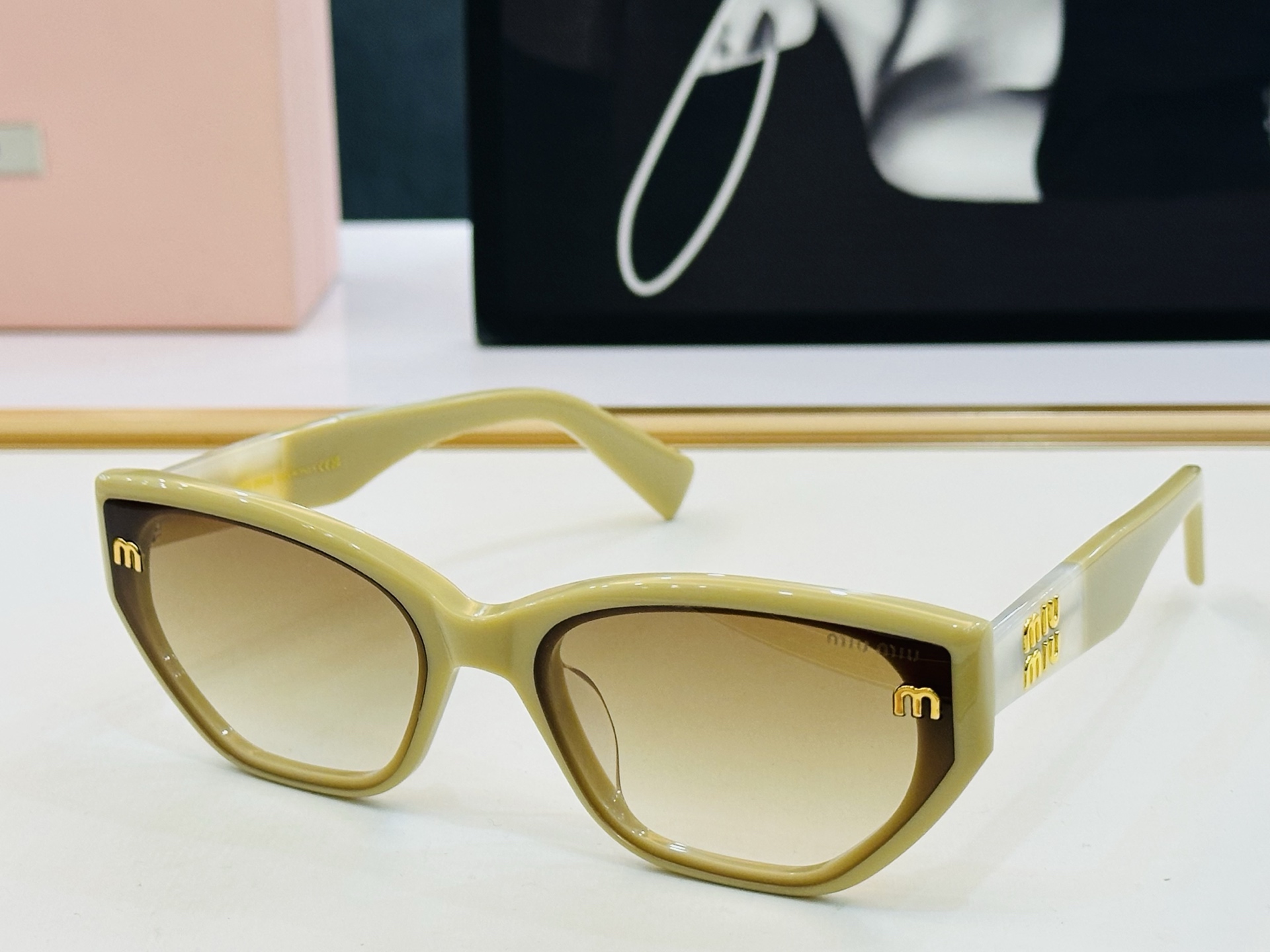 谬家 M665ZS Size：62口21-145 女士太阳眼镜 [玫瑰][玫瑰] 高档 q时尚墨镜潮人[