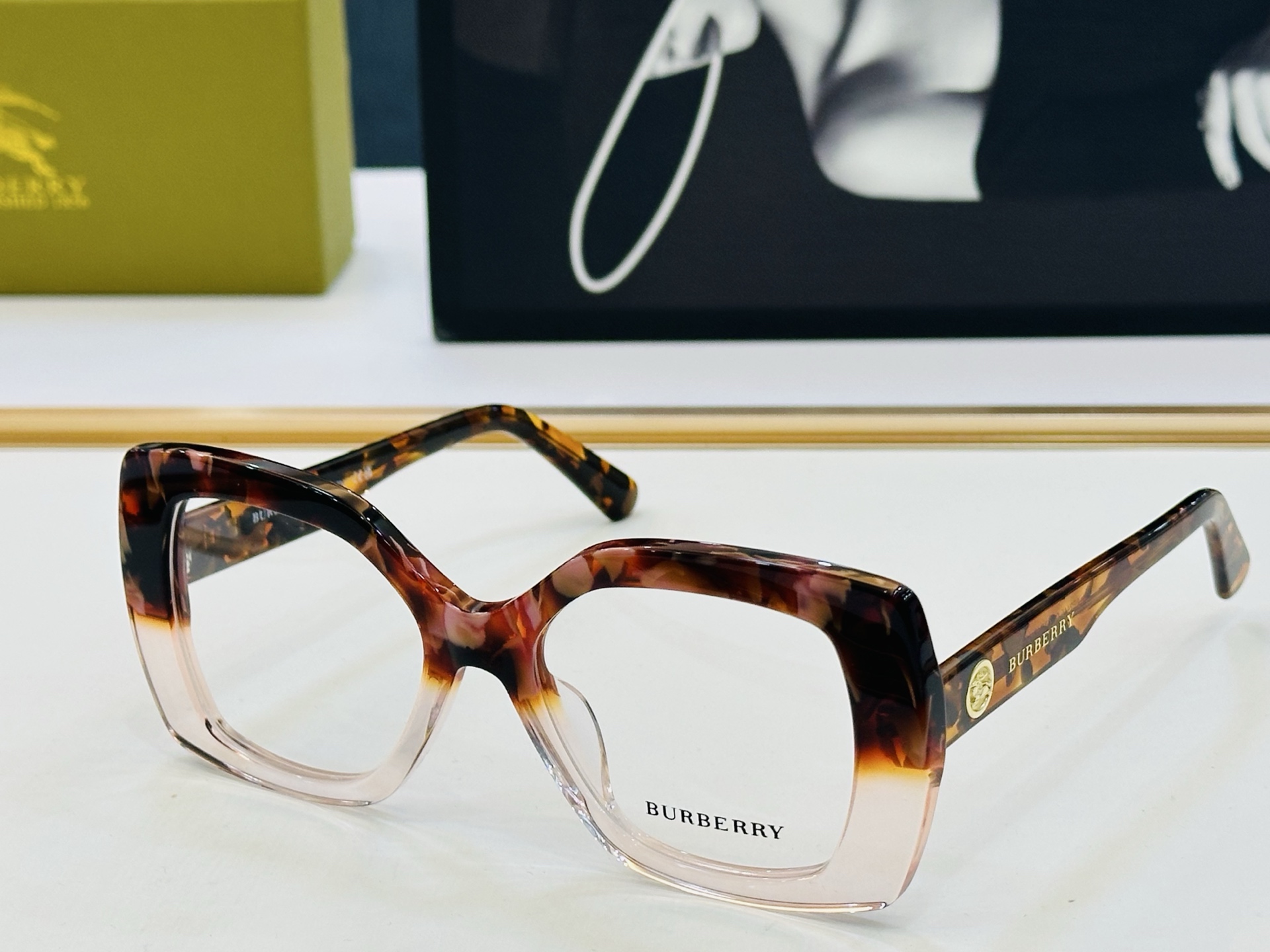 新款 BURBERR*🔻巴家 BE2445 百搭镜架Size：53口19-145 高品质 到货 🌲🌲🌲Z