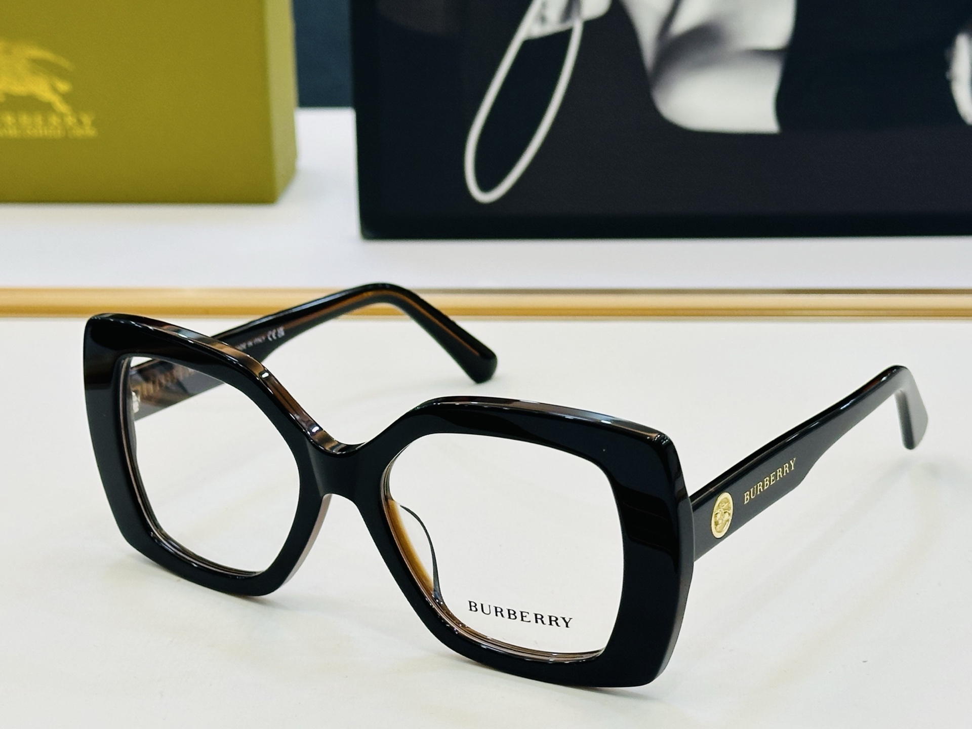 新款 BURBERR*🔻巴家 BE2445 百搭镜架Size：53口19-145 高品质 到货 🌲🌲🌲Z