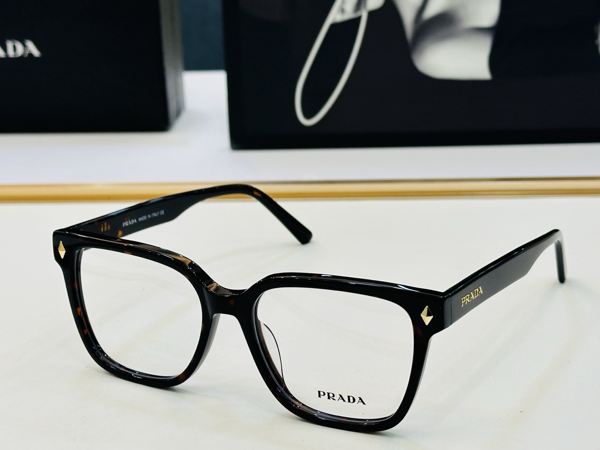 🔺PRAD*🔻普家 JC3038D Size：54口17-145 眼镜系列堪称精湛制作 彰显独特个 L最