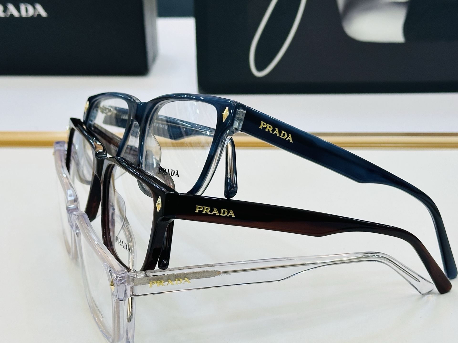 🔺PRAD*🔻普家 JC3039D Size：55口17-145 眼镜系列堪称精湛制作 彰显独特个 L最