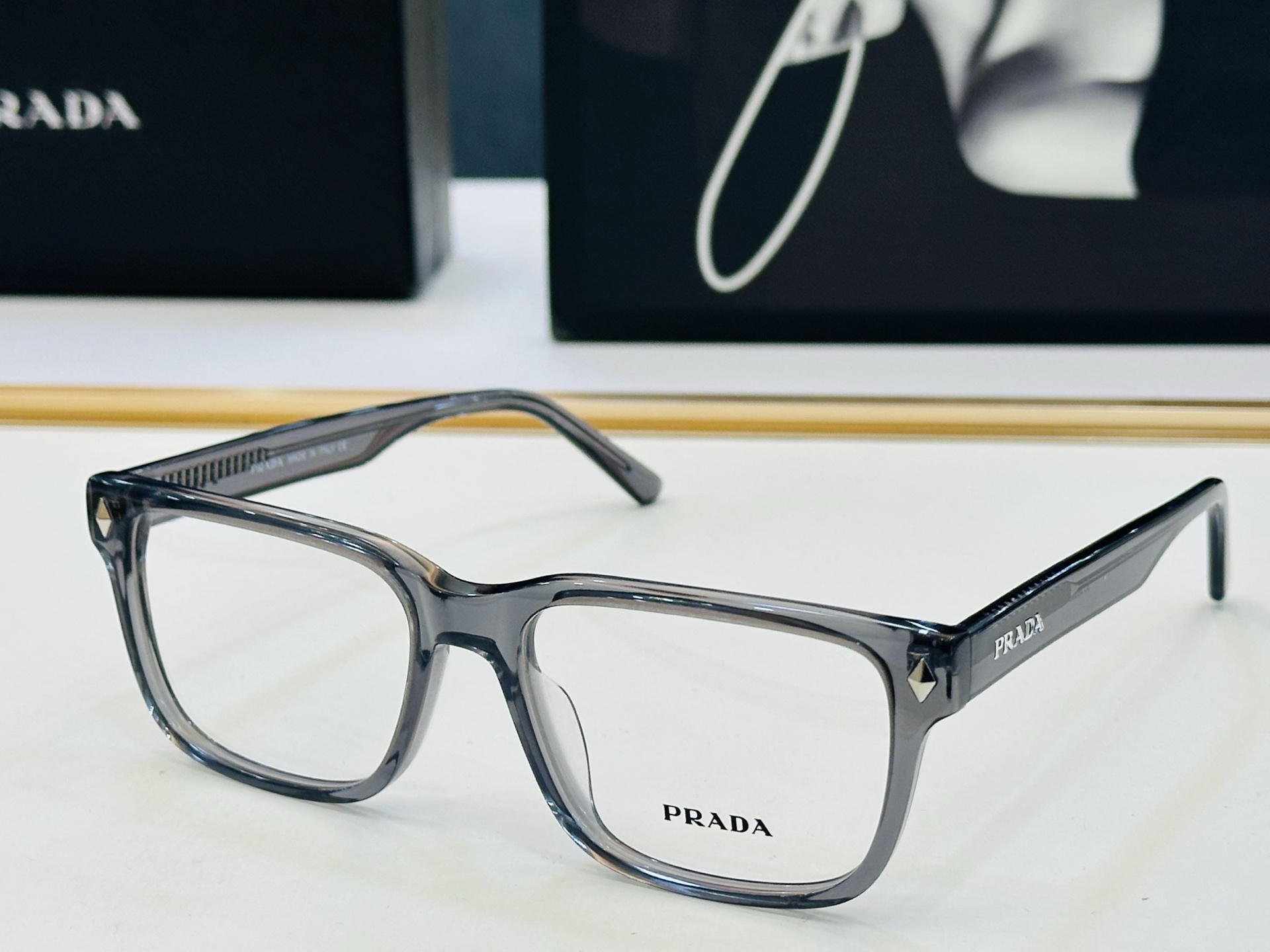 🔺PRAD*🔻普家 JC3039D Size：55口17-145 眼镜系列堪称精湛制作 彰显独特个 L最